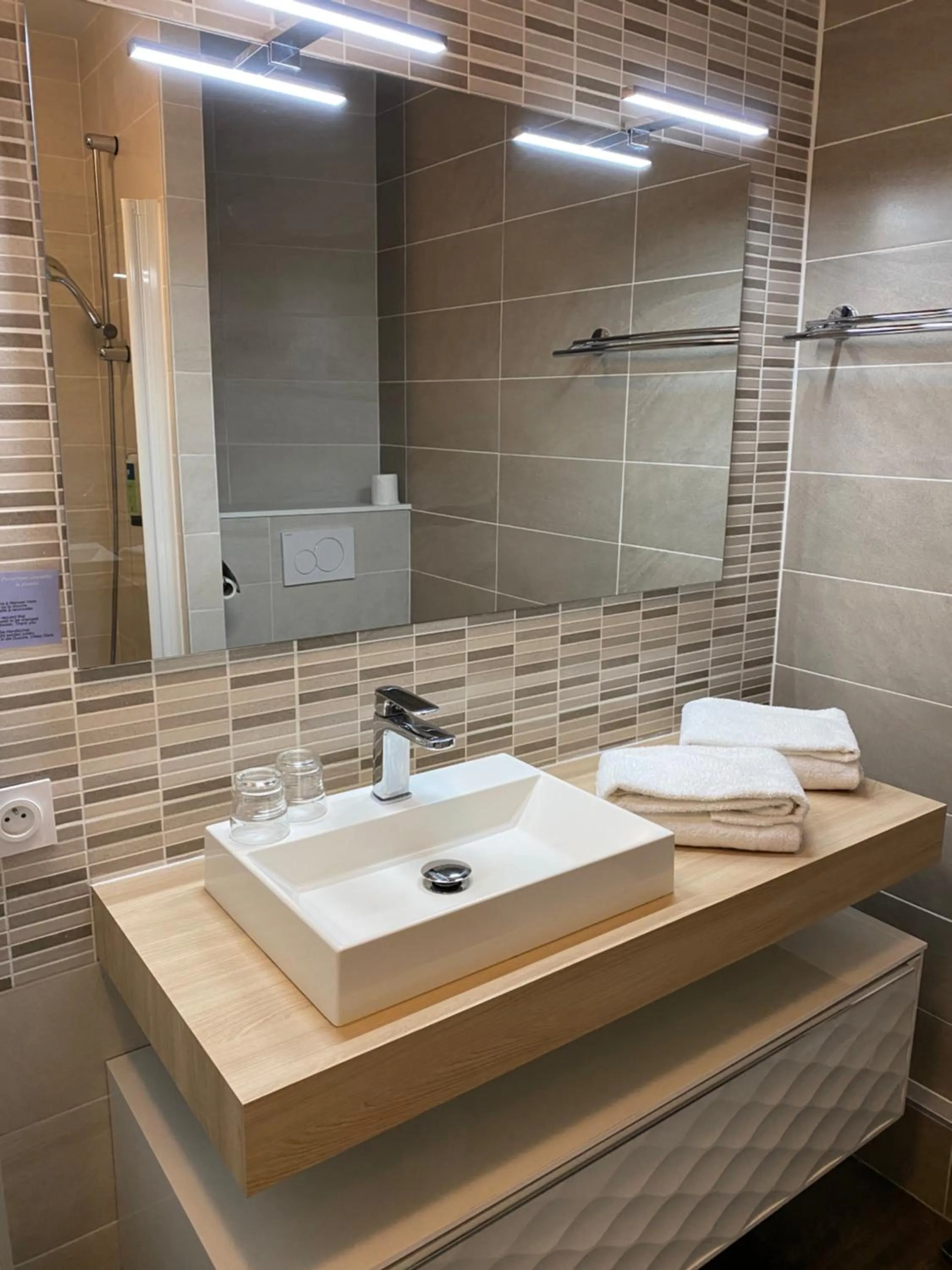 Le Crystal Dinard, Sure Hotel Collection by Best Western