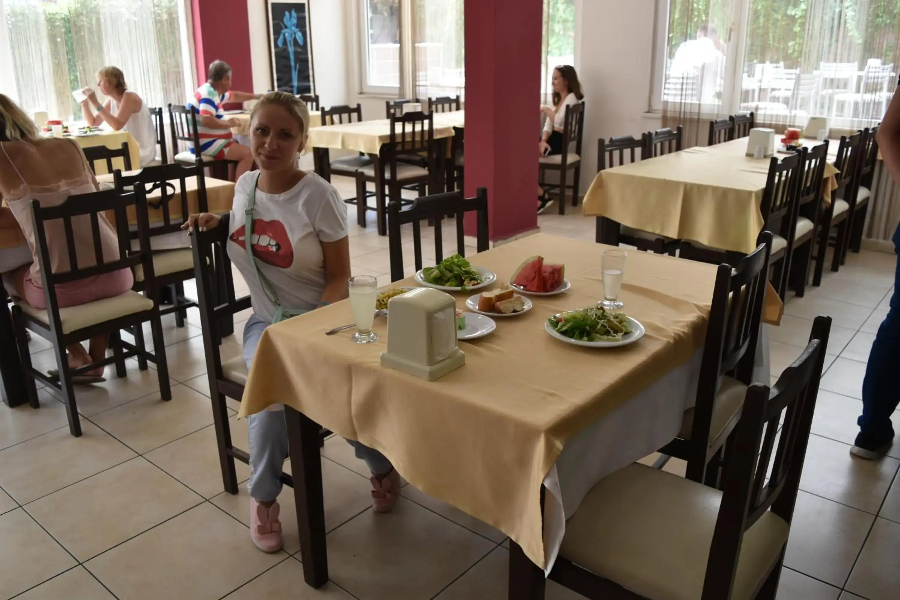 Restaurant/places to eat in Ares Dream Hotel Restaurant/places to eat in Ares Dream Hotel