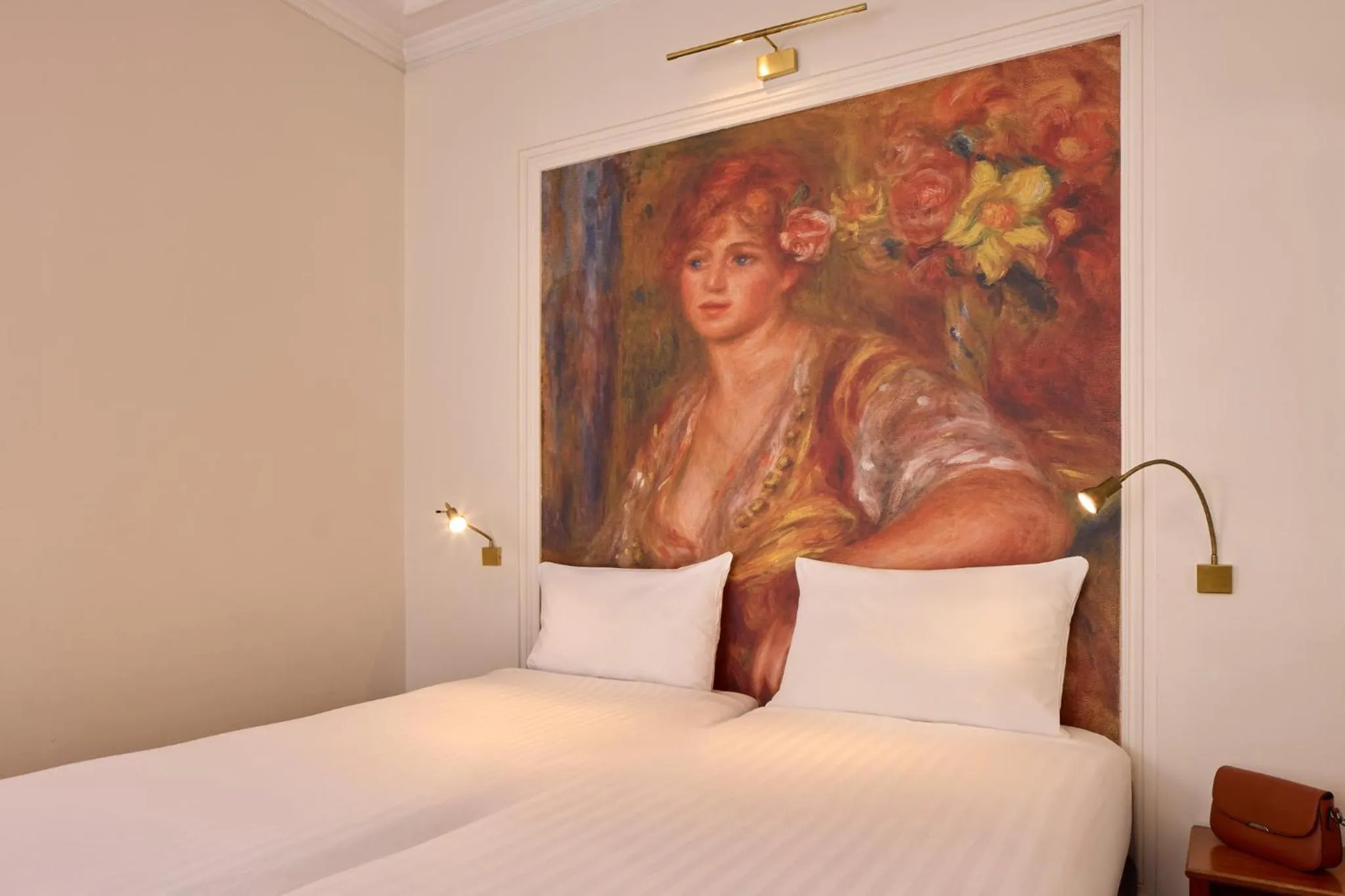 Bedroom, Bed in Timhotel Tour Montparnasse