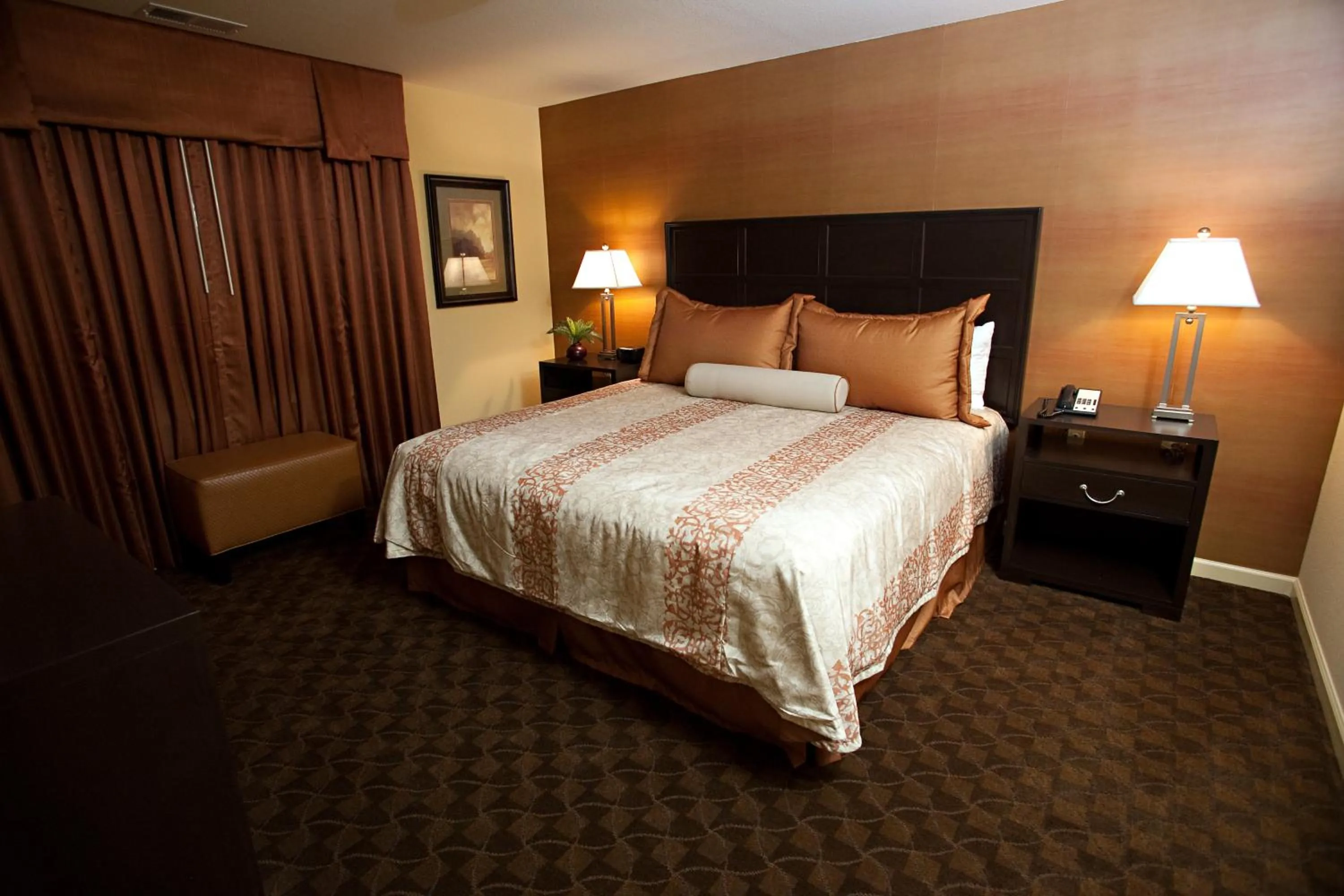 Bedroom, Bed in The Colonies at Williamsburg