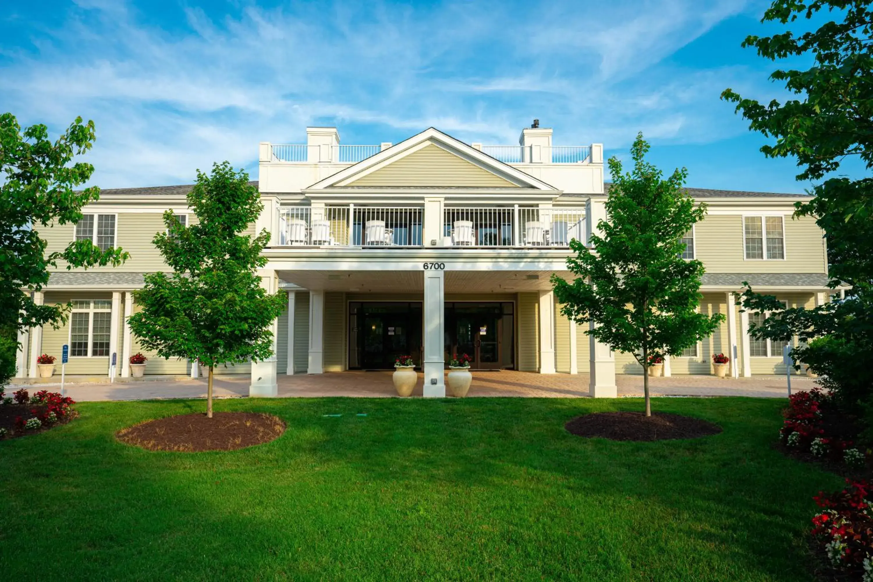 Lobby or reception in The Colonies at Williamsburg Lobby or reception in The Colonies at Williamsburg