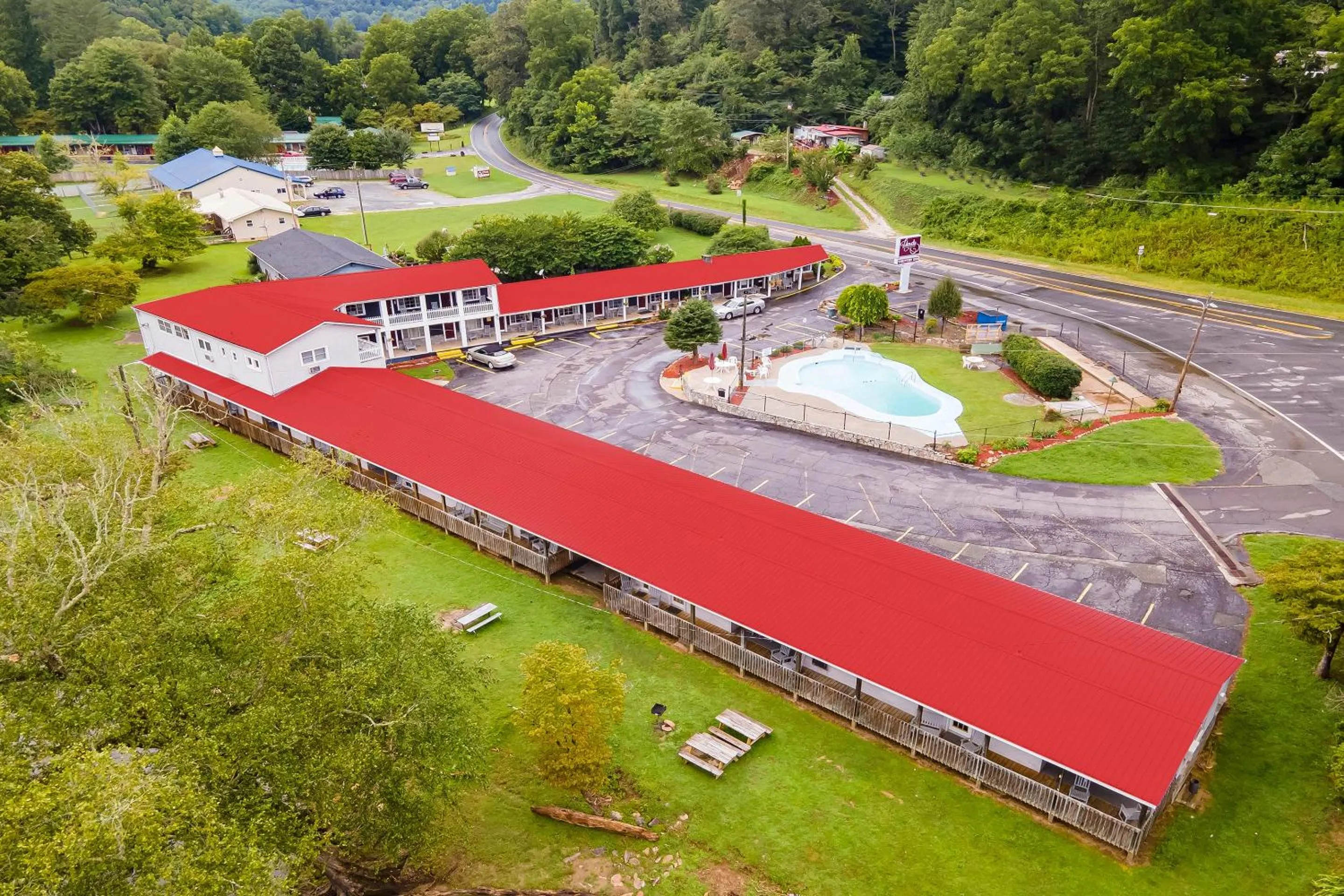 Facade/entrance in Lloyd's On The River Country Inn By Oyo