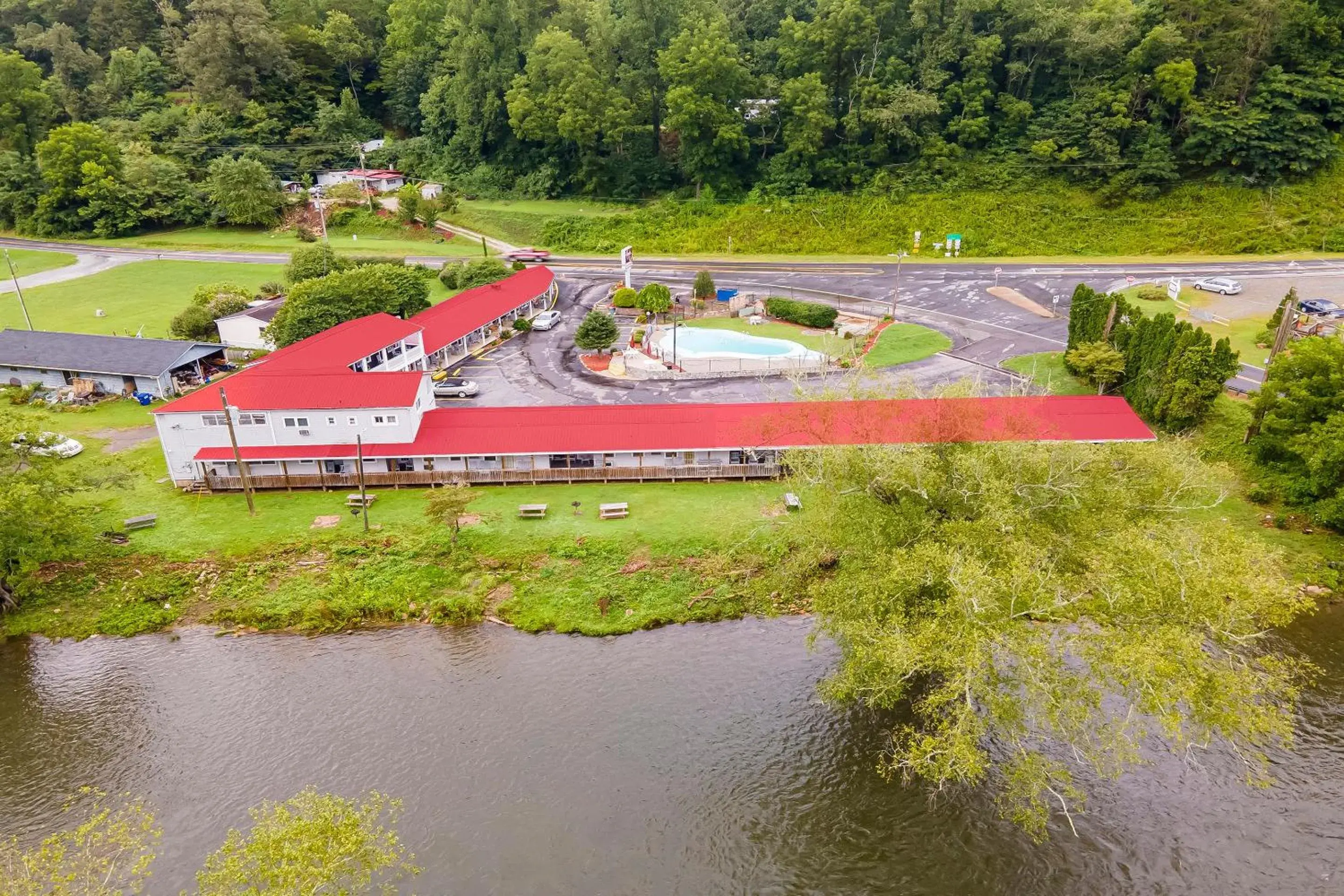 Facade/entrance in Lloyd's On The River Country Inn By Oyo Facade/entrance in Lloyd's On The River Country Inn By Oyo