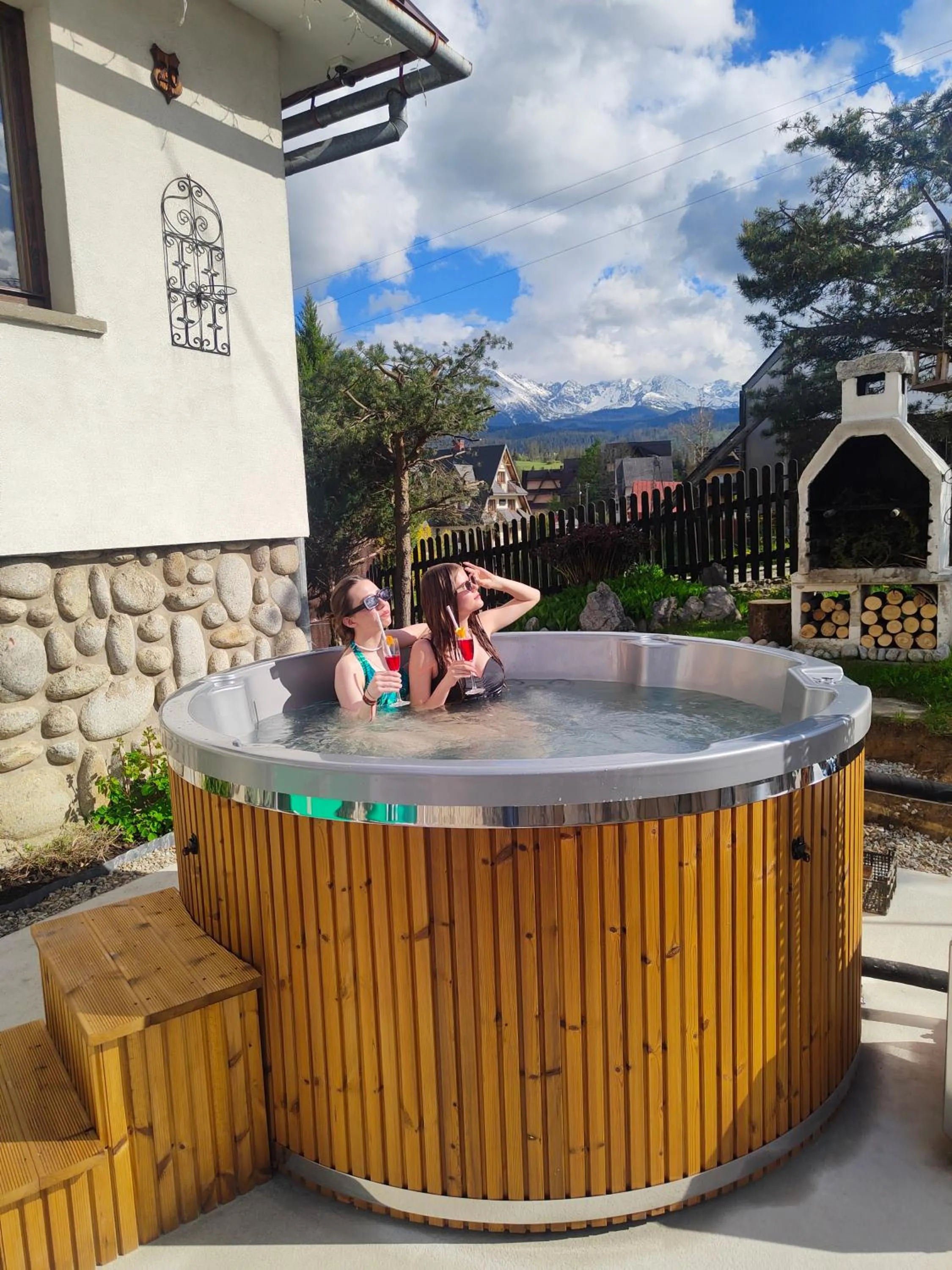 Hot Tub in Apartament Na Wierchu