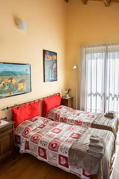 Bed in Bed & Breakfast Milù