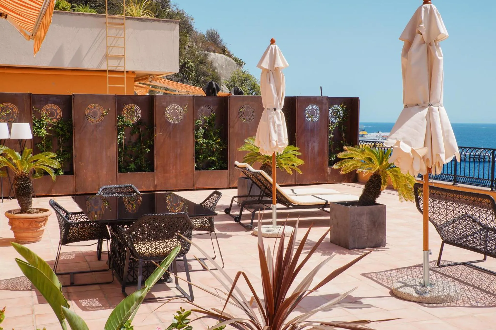 Hôtel La Pérouse Nice Baie des Anges