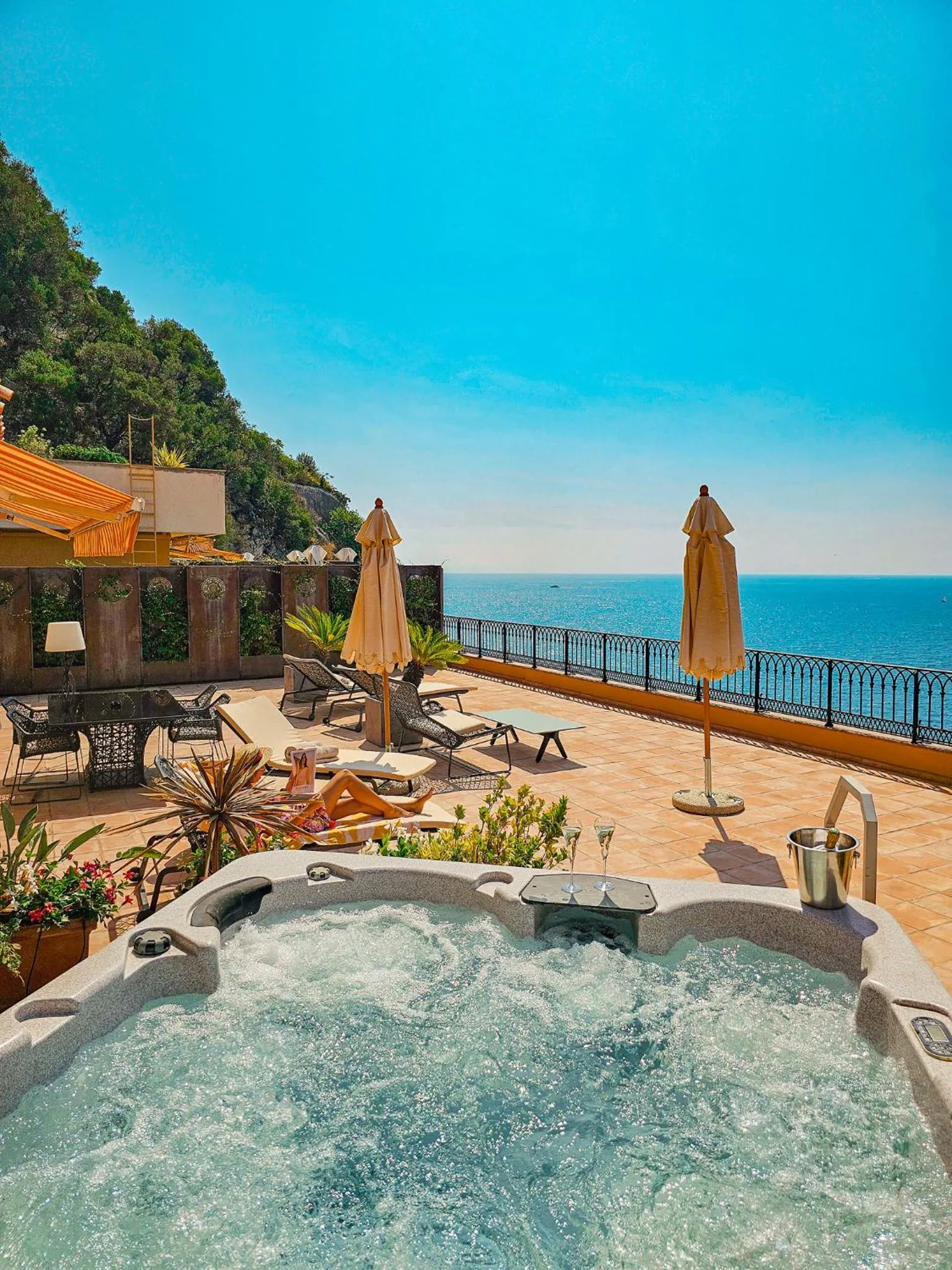 Hôtel La Pérouse Nice Baie des Anges