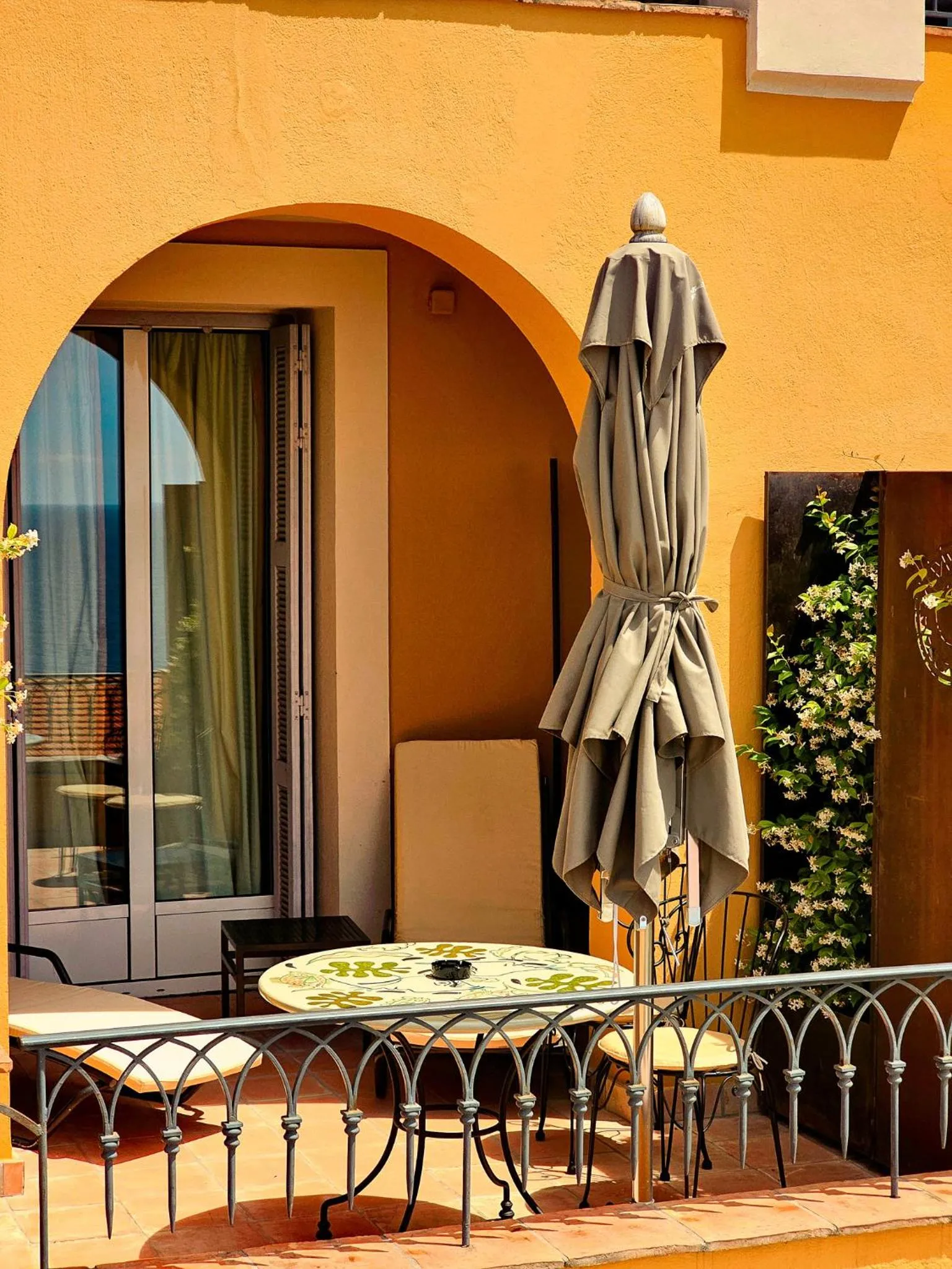 Hôtel La Pérouse Nice Baie des Anges