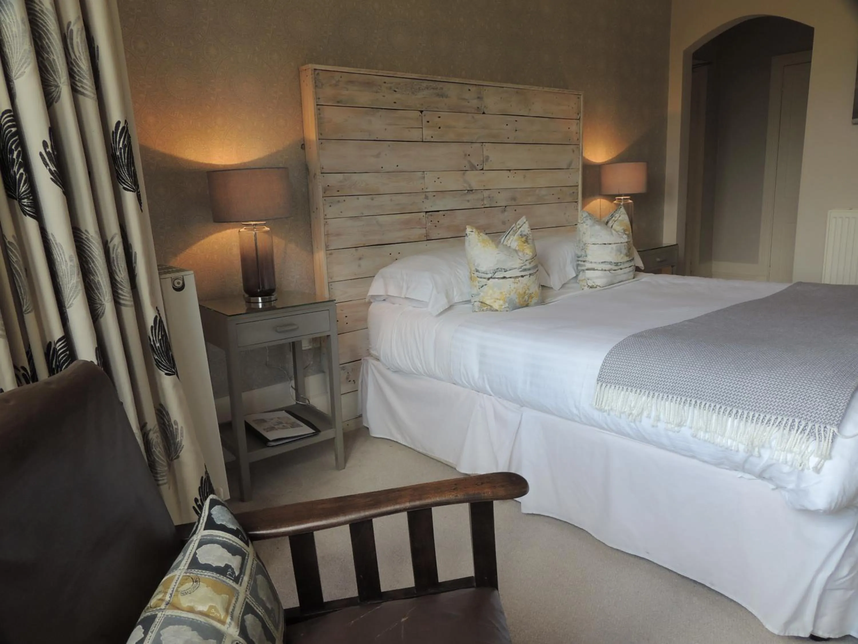 Bedroom, Bed in The Priory