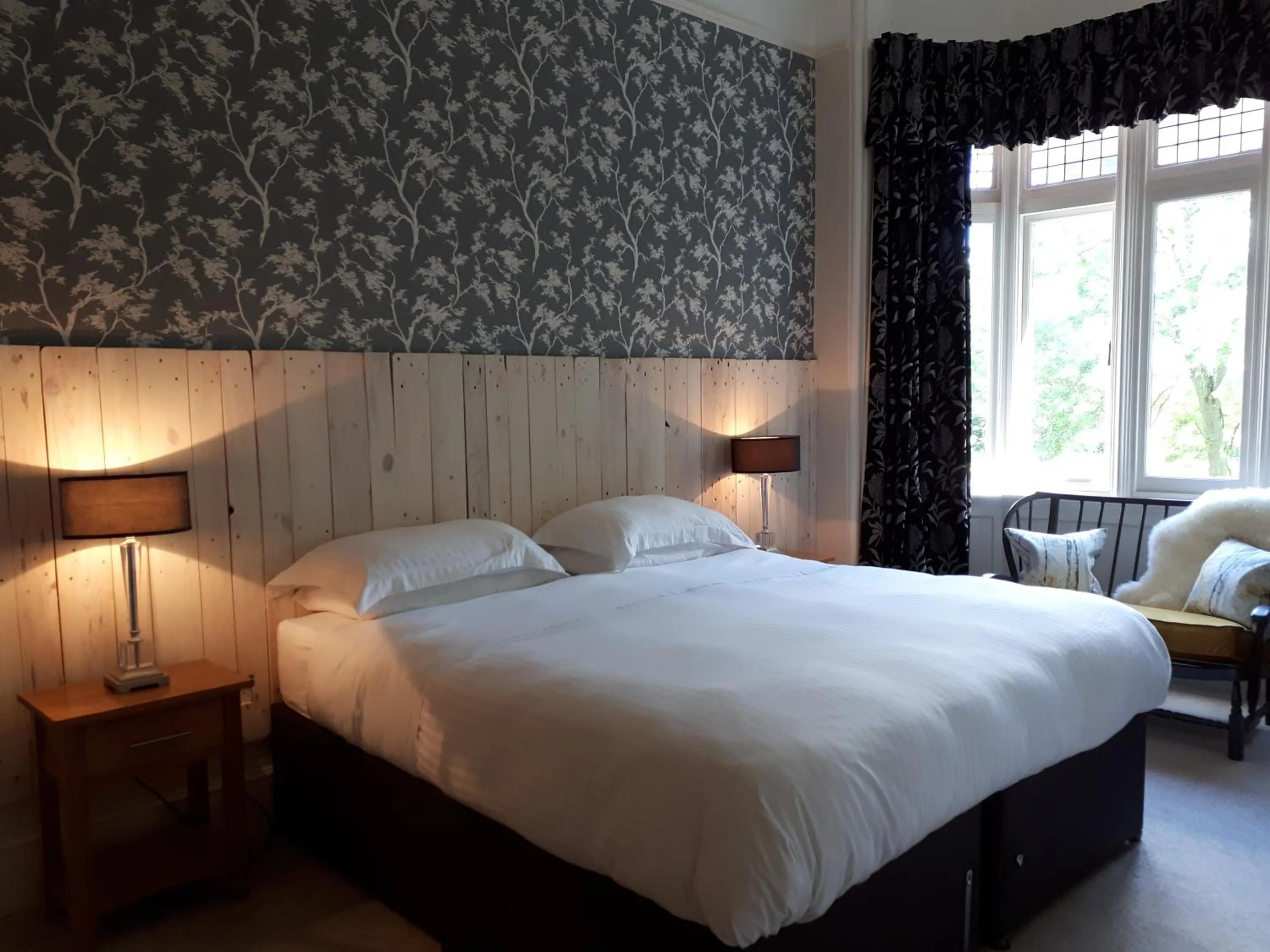 Photo of the whole room, Bed in The Priory