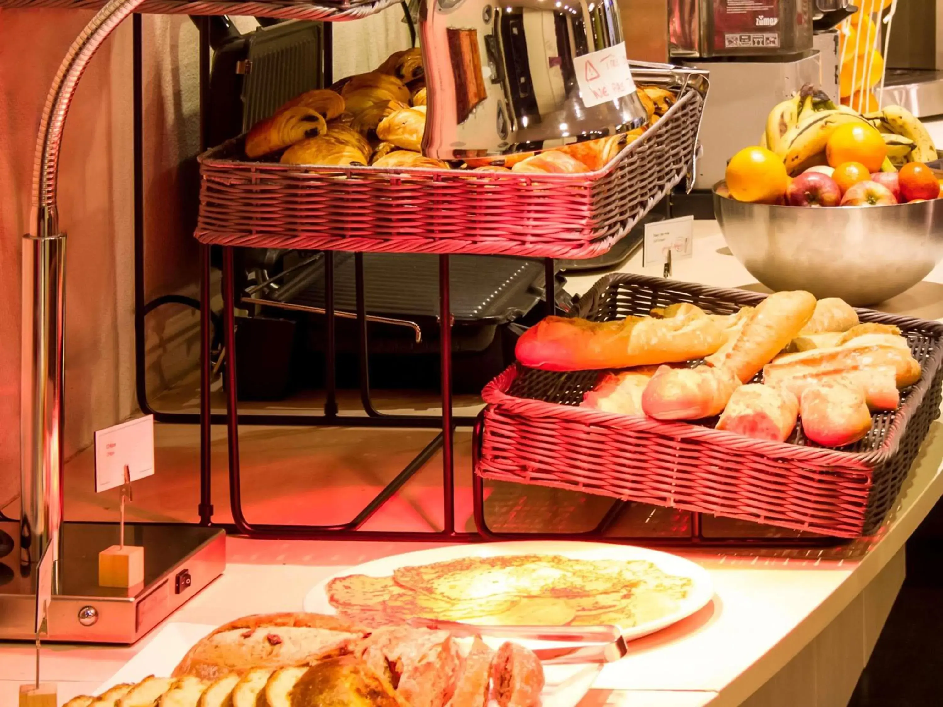 Breakfast in ibis Styles Bethune Bruay la Buissière Breakfast in ibis Styles Bethune Bruay la Buissière