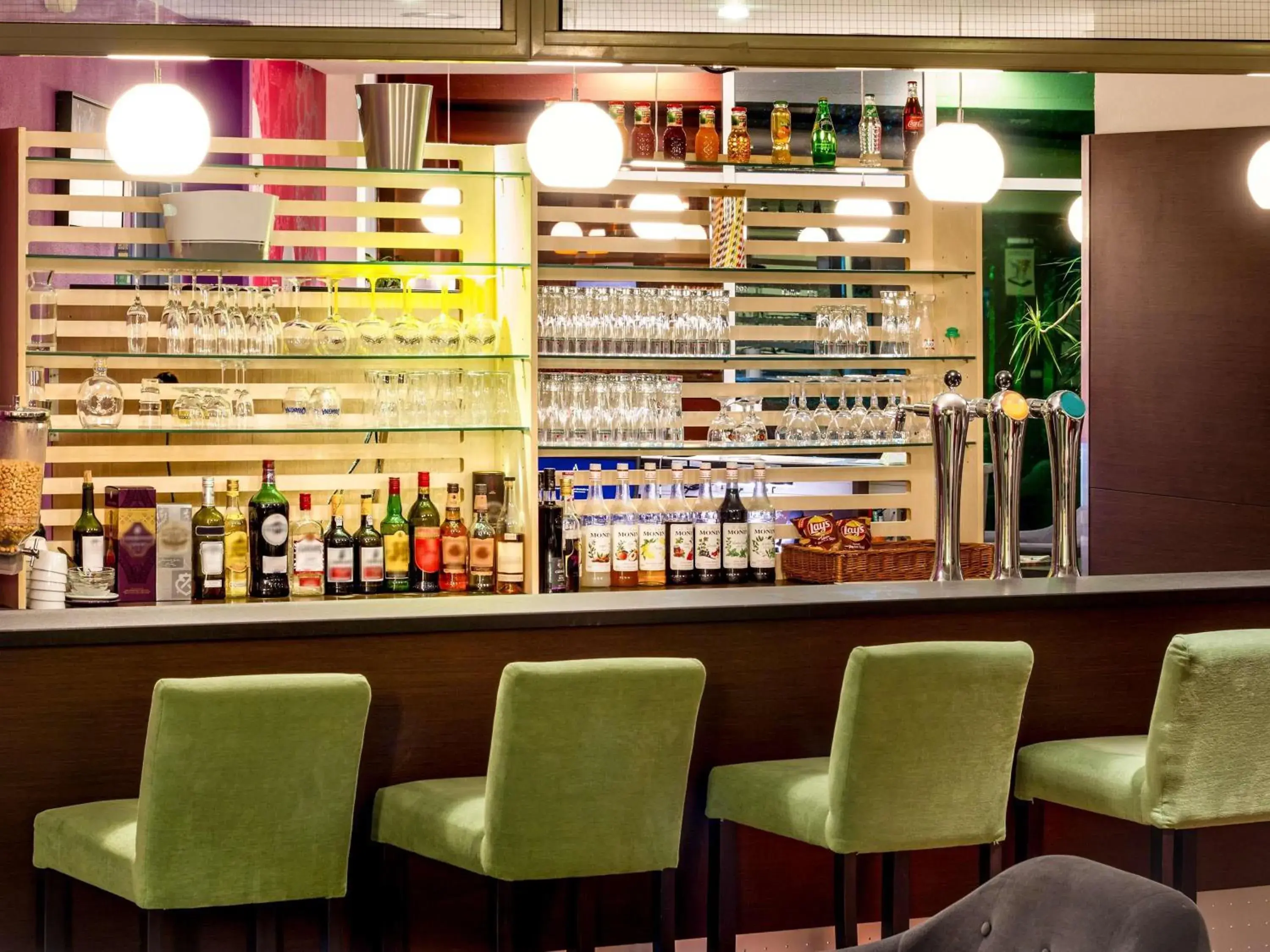 Lounge or bar in ibis Styles Bethune Bruay la Buissière Lounge or bar in ibis Styles Bethune Bruay la Buissière