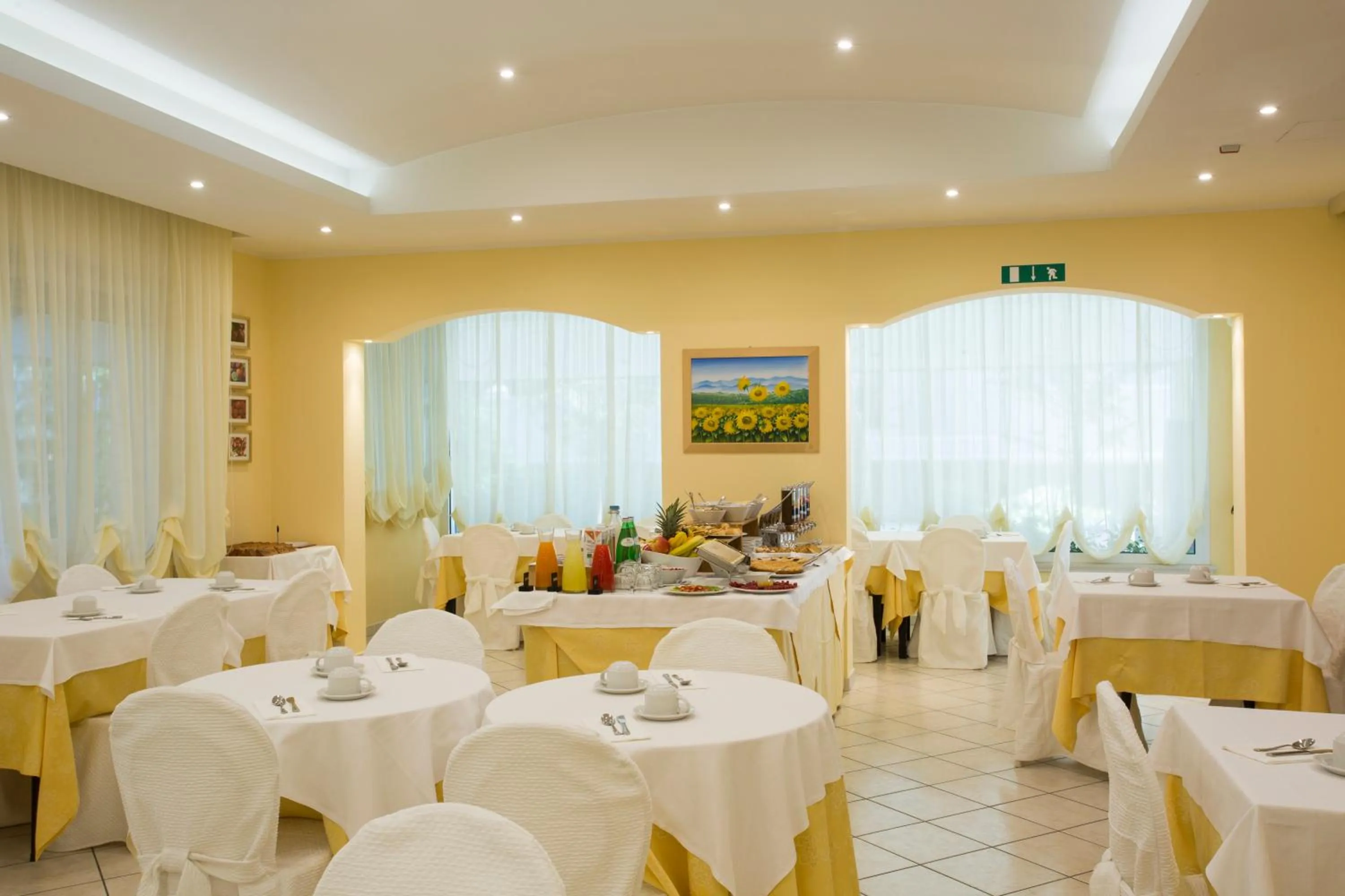 Restaurant/places to eat in Hotel Cannes - in pieno centro
