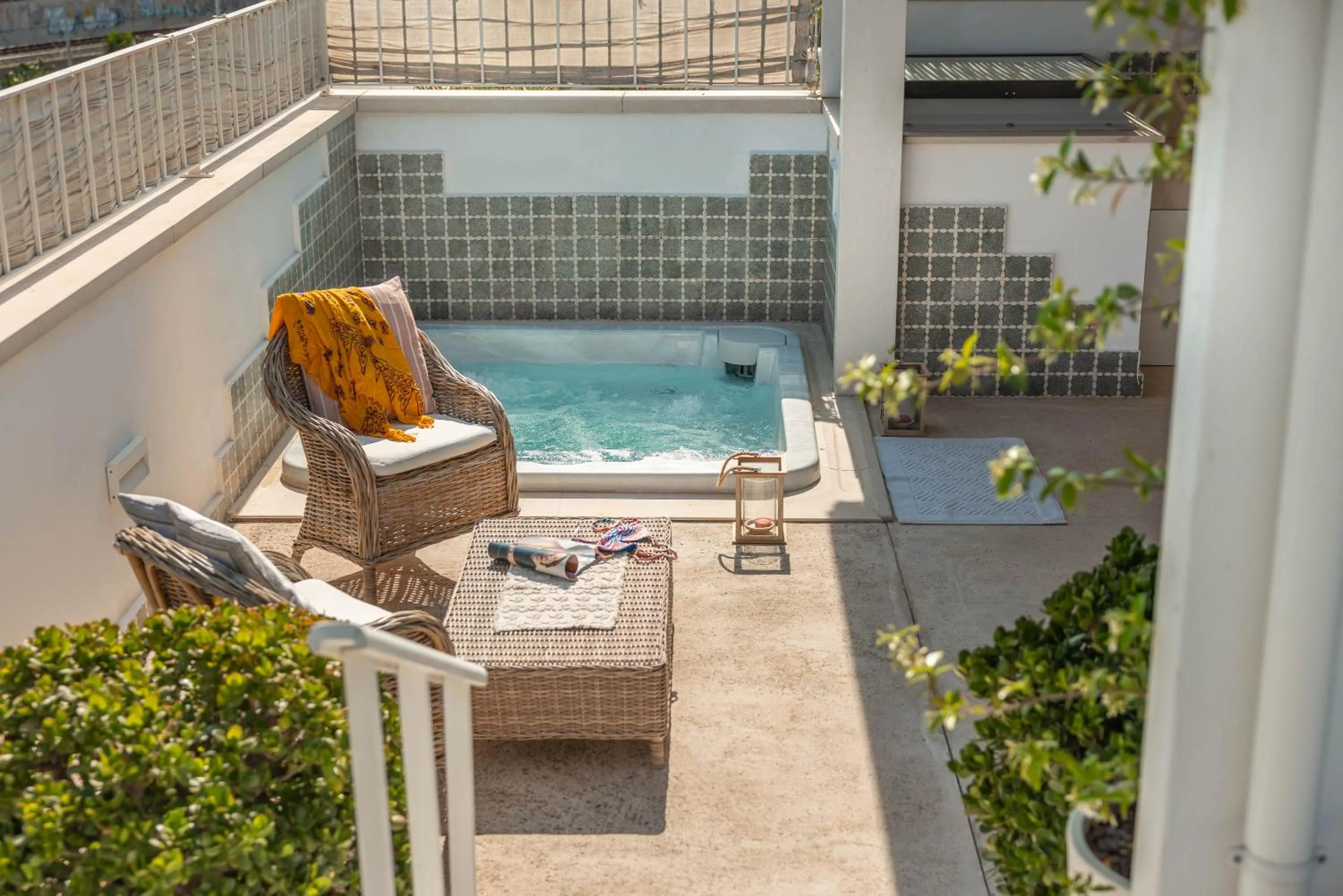 Patio in MandorleOlio