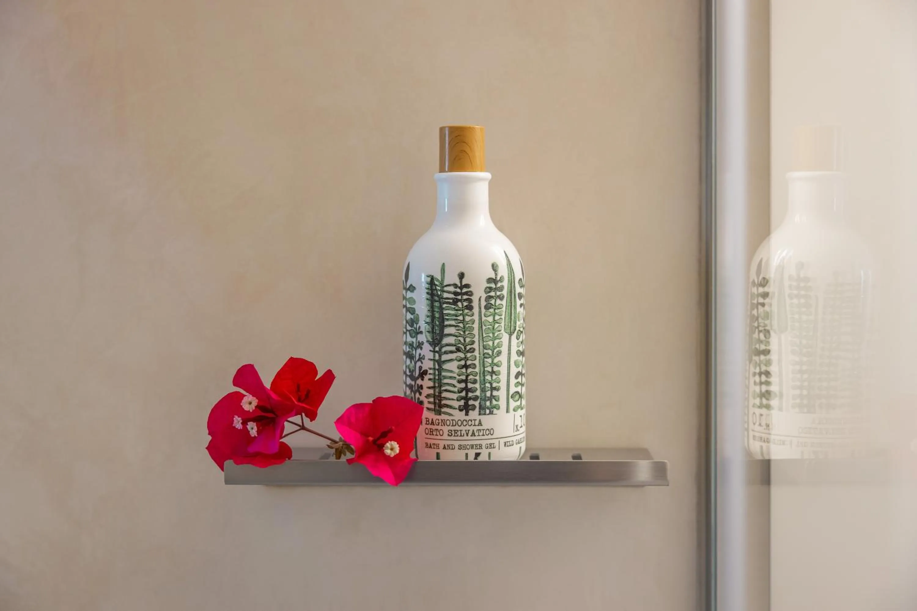 Bathroom in MandorleOlio