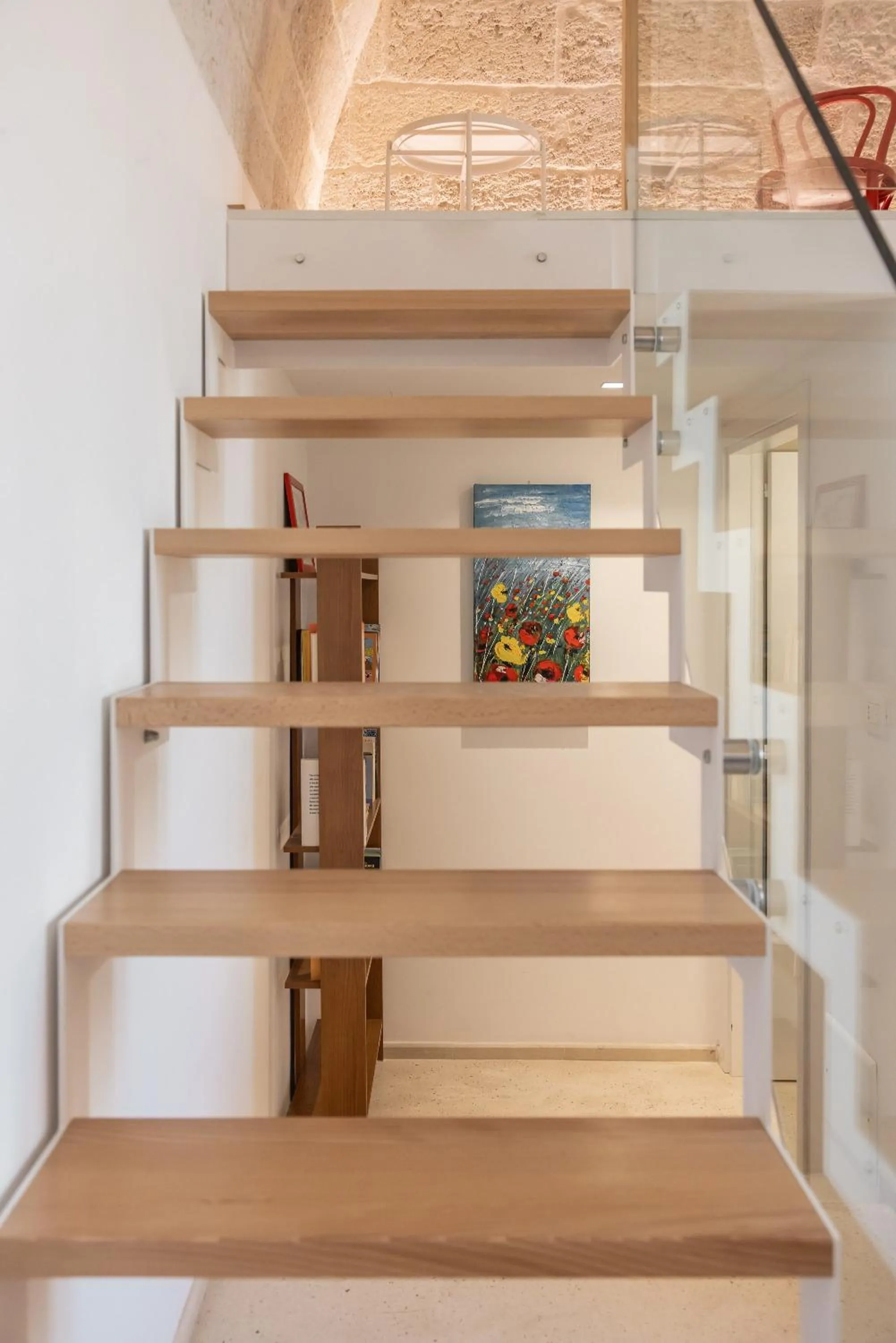 Photo of the whole room in MandorleOlio