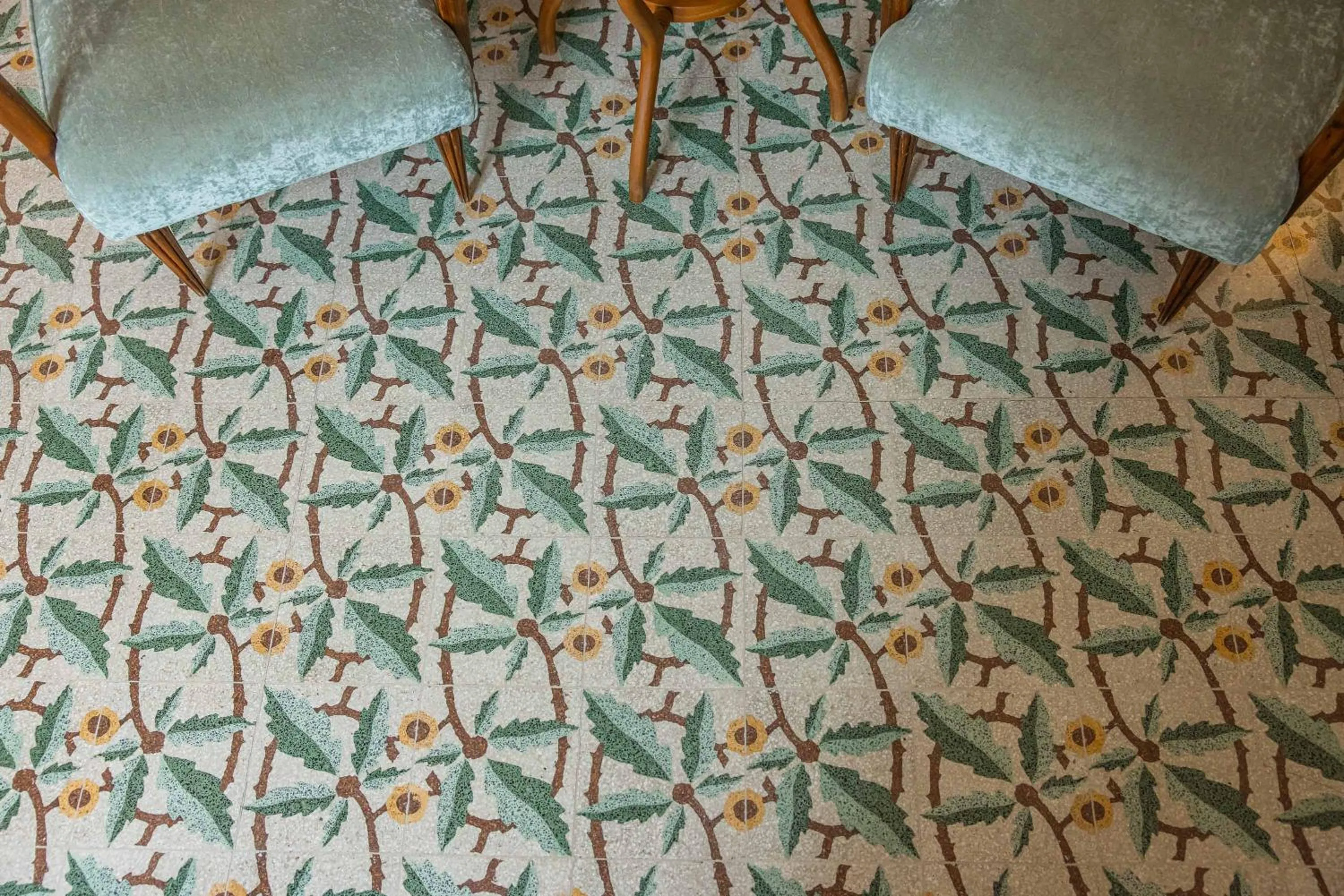 Decorative detail in MandorleOlio