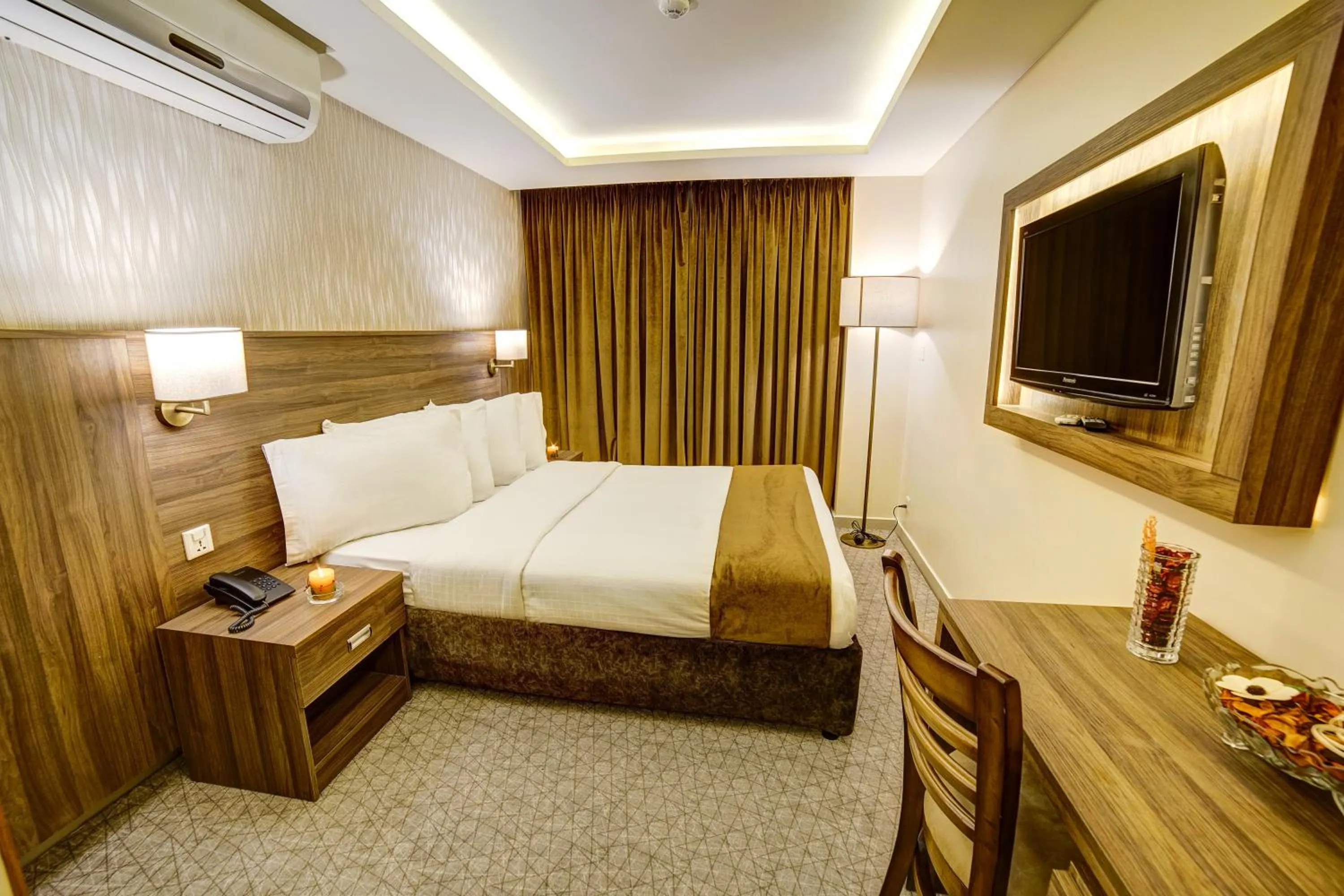 Photo of the whole room, Bed in Nairoukh Hotel Aqaba