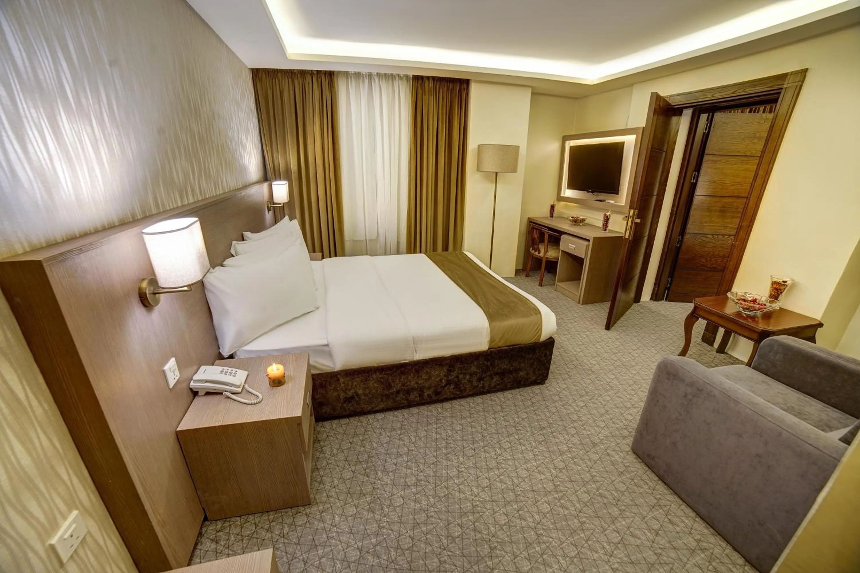 Bed in Nairoukh Hotel Aqaba