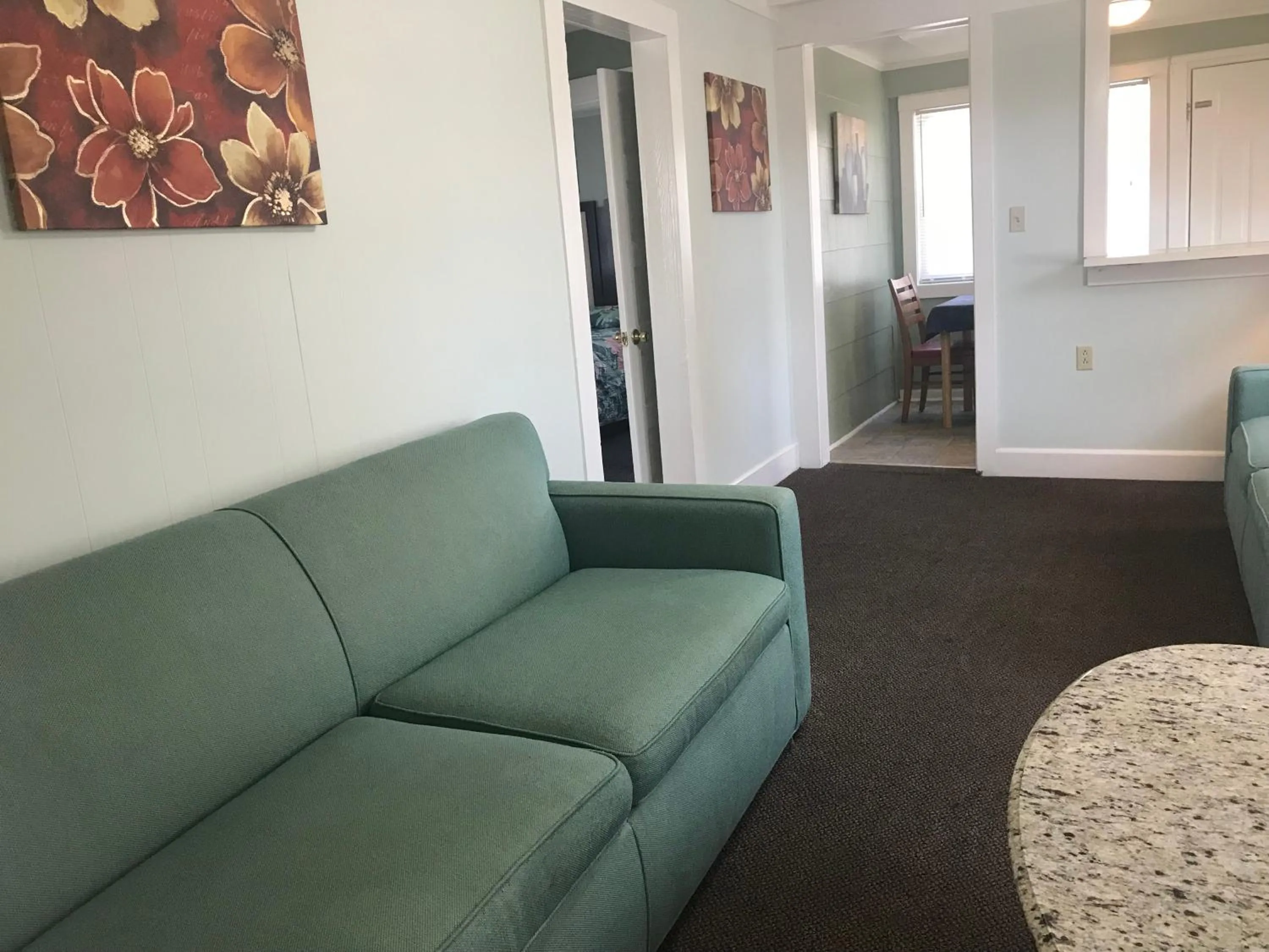 Living room in Mallard Apartments