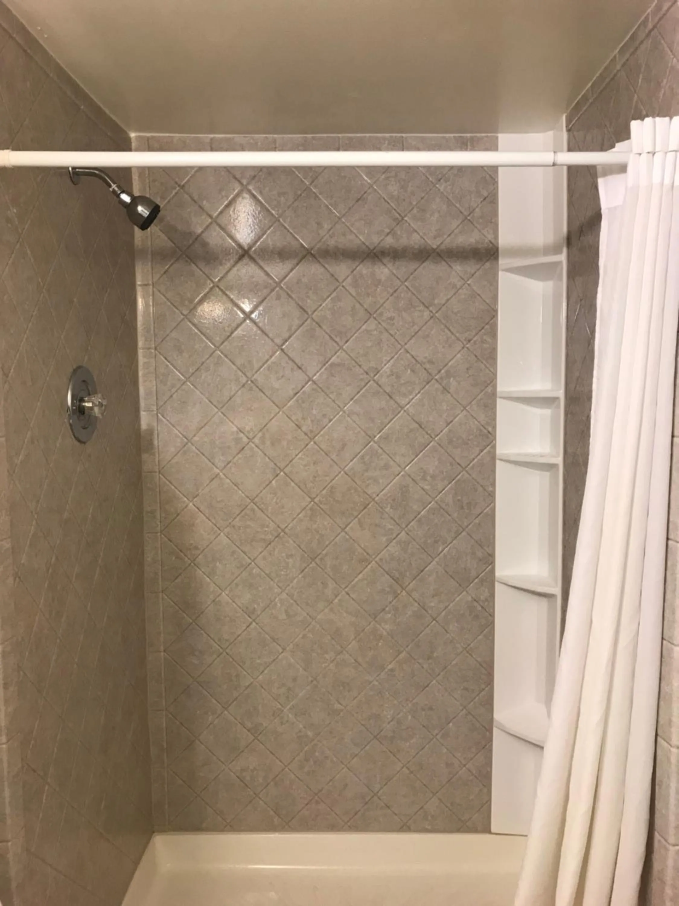 Shower in Mallard Apartments
