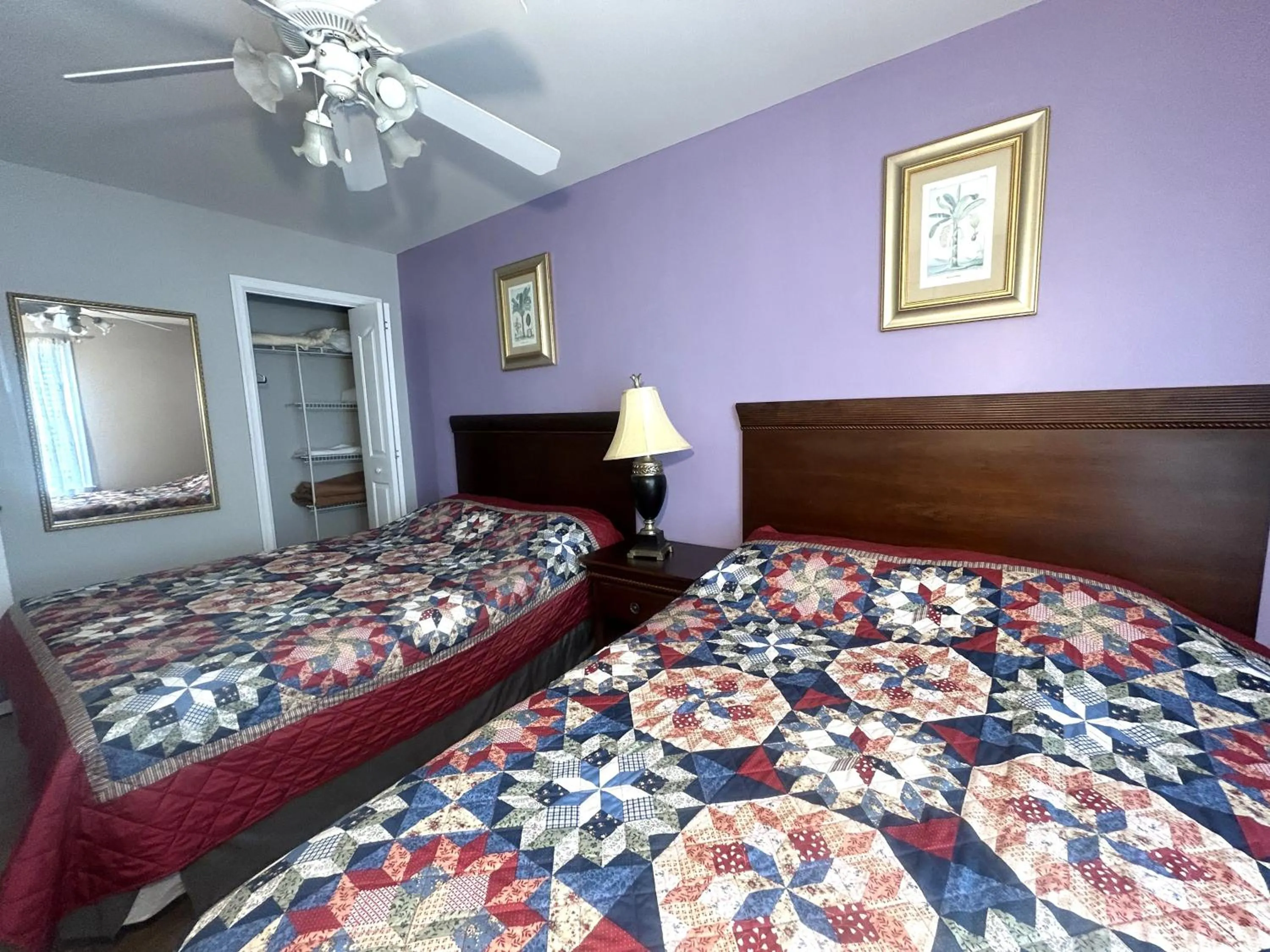 Photo of the whole room, Bed in Wilmington Terrace