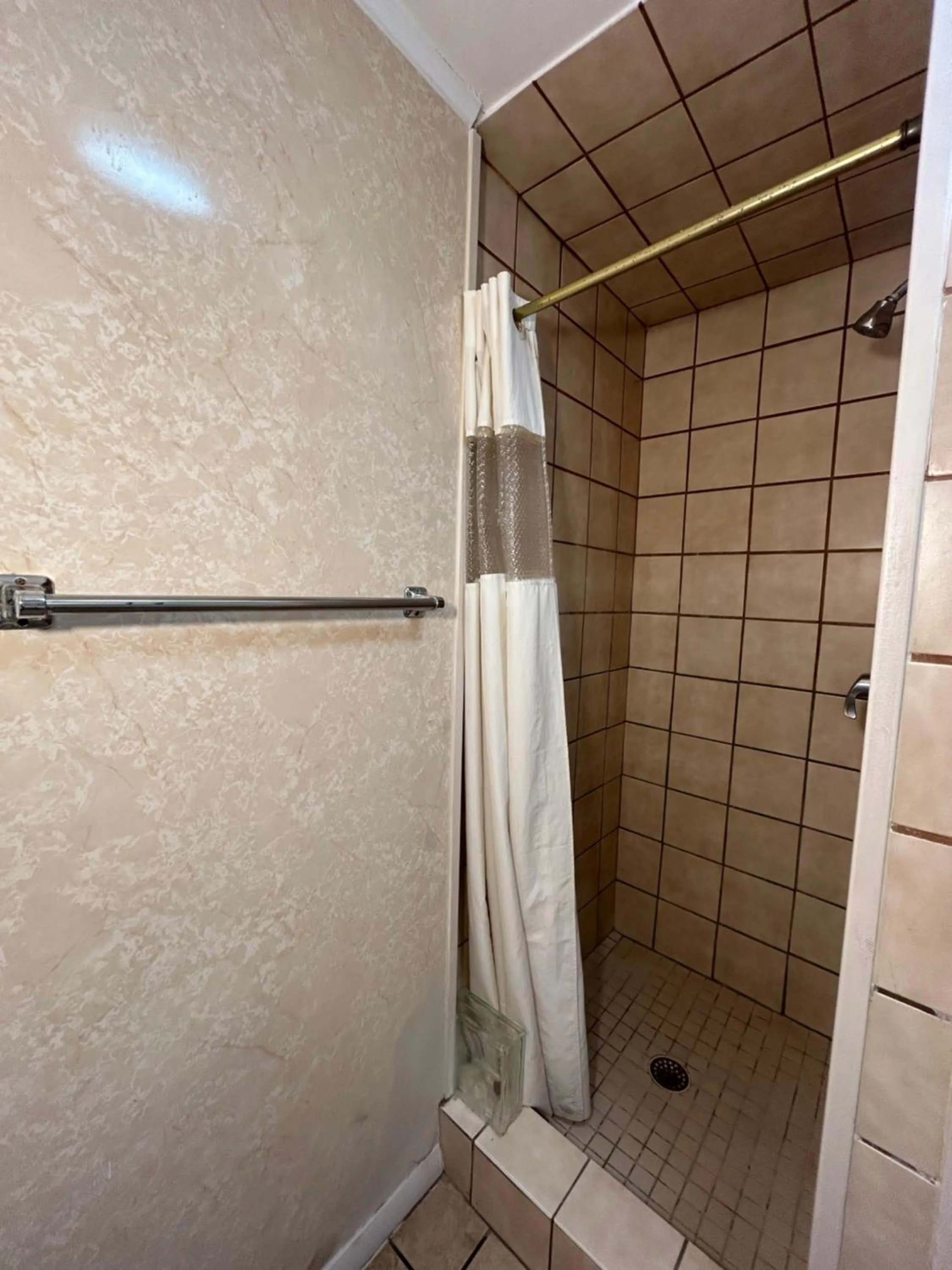 Shower in Wilmington Terrace