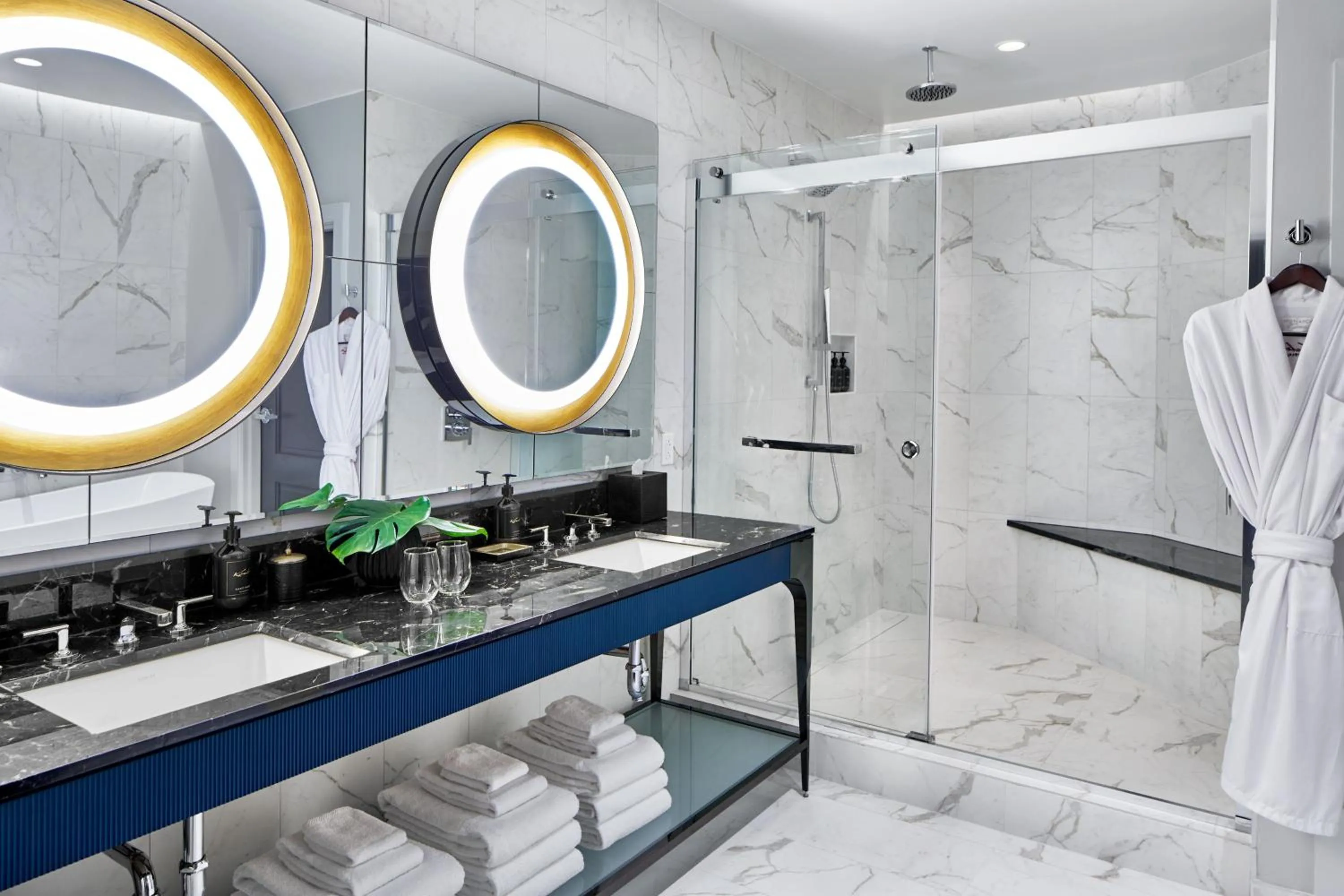 Bedroom in Grand Bohemian Orlando, Autograph Collection