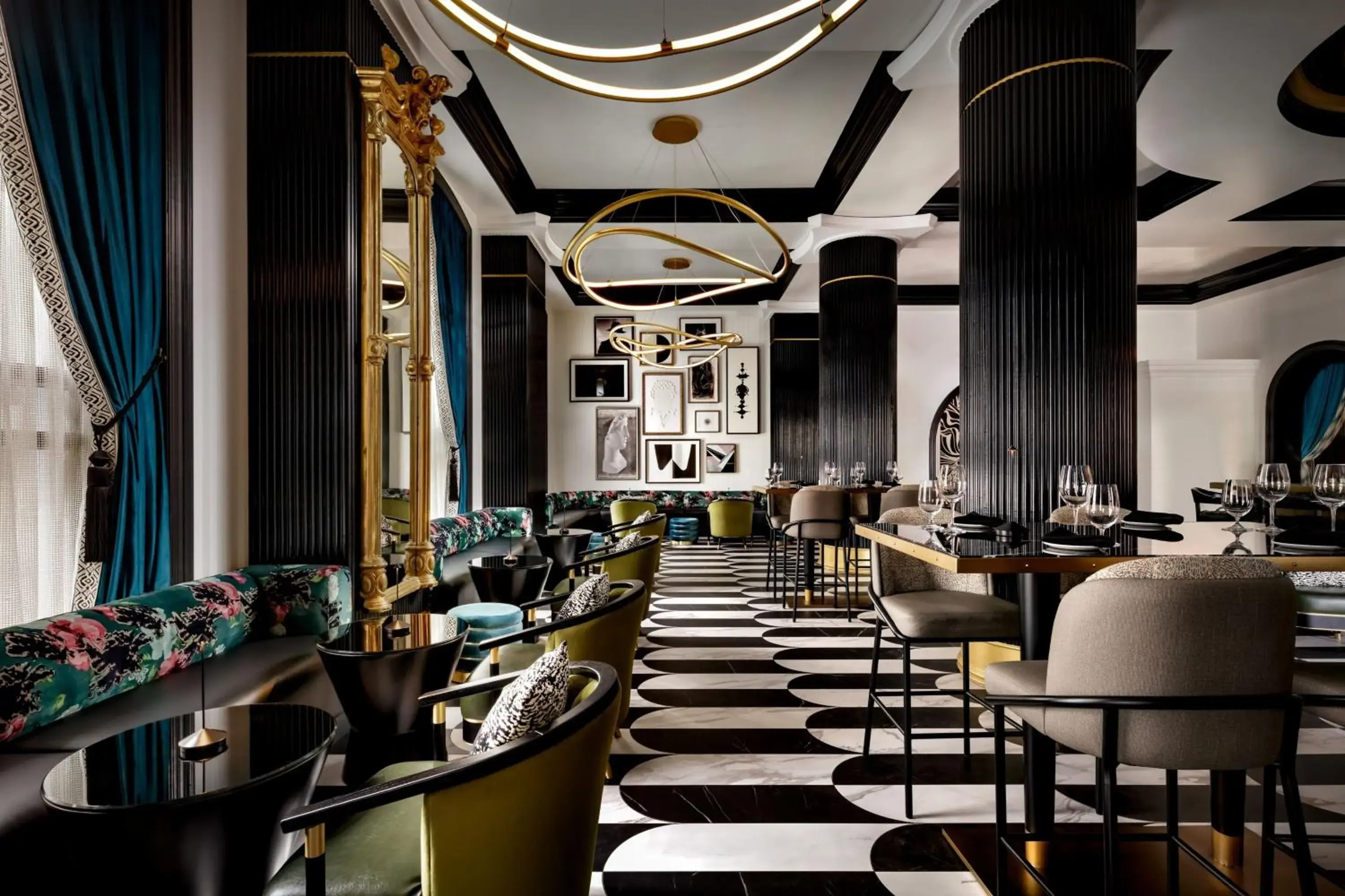 Lounge or bar in Grand Bohemian Orlando, Autograph Collection Lounge or bar in Grand Bohemian Orlando, Autograph Collection