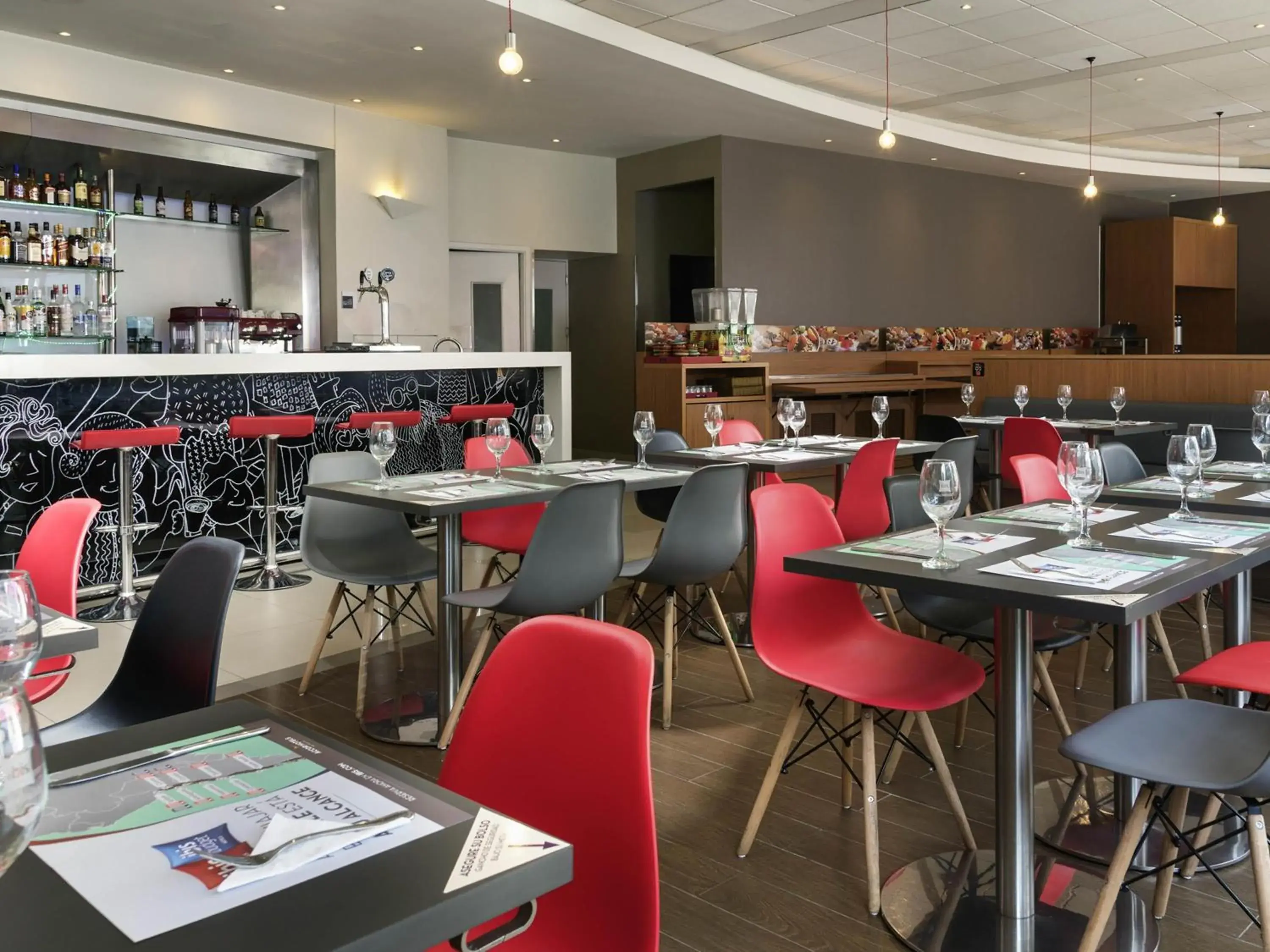 Lounge or bar in ibis Valparaiso Lounge or bar in ibis Valparaiso