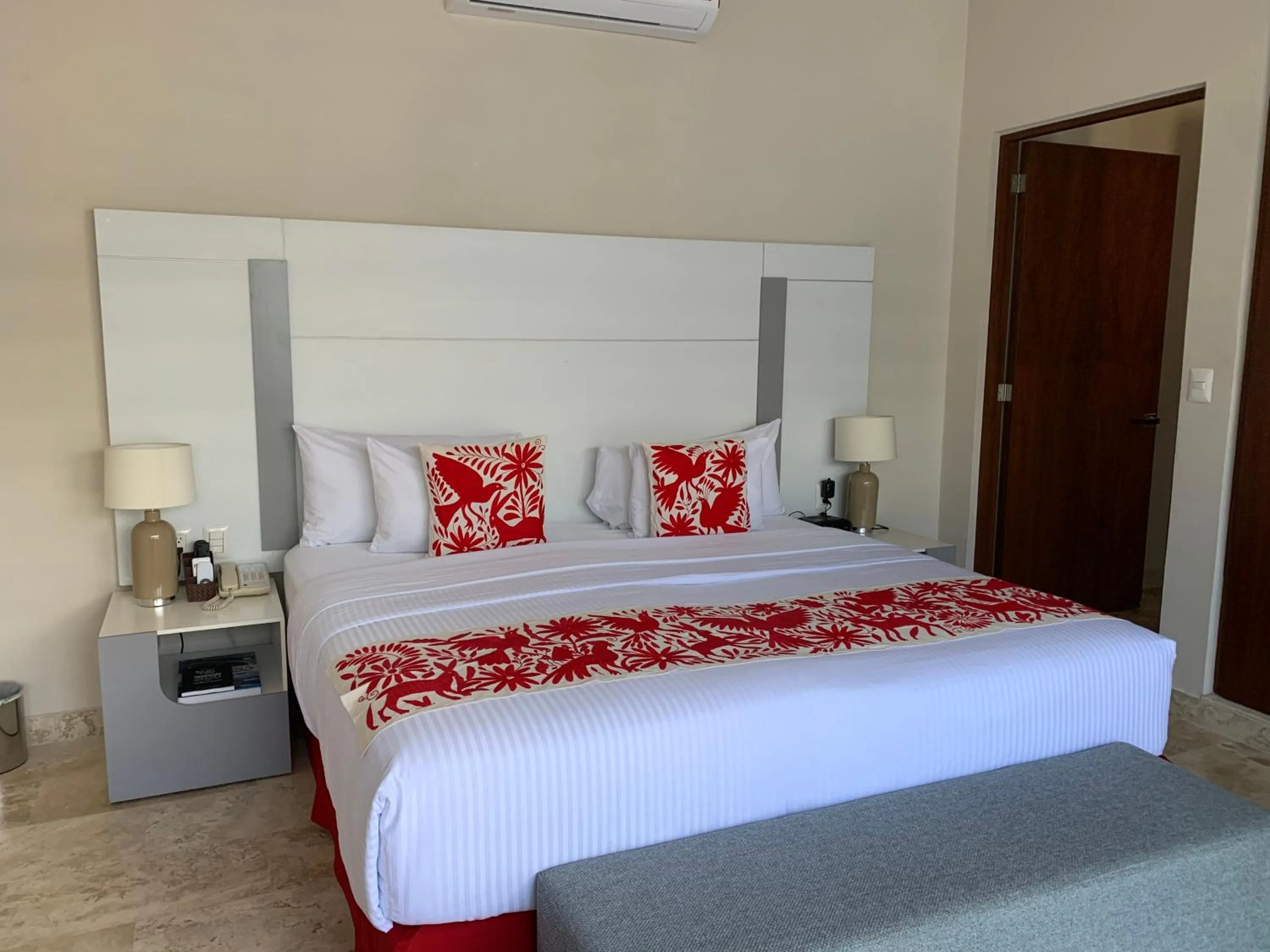 Bedroom in Xaha Villas Suites & Golf Resort