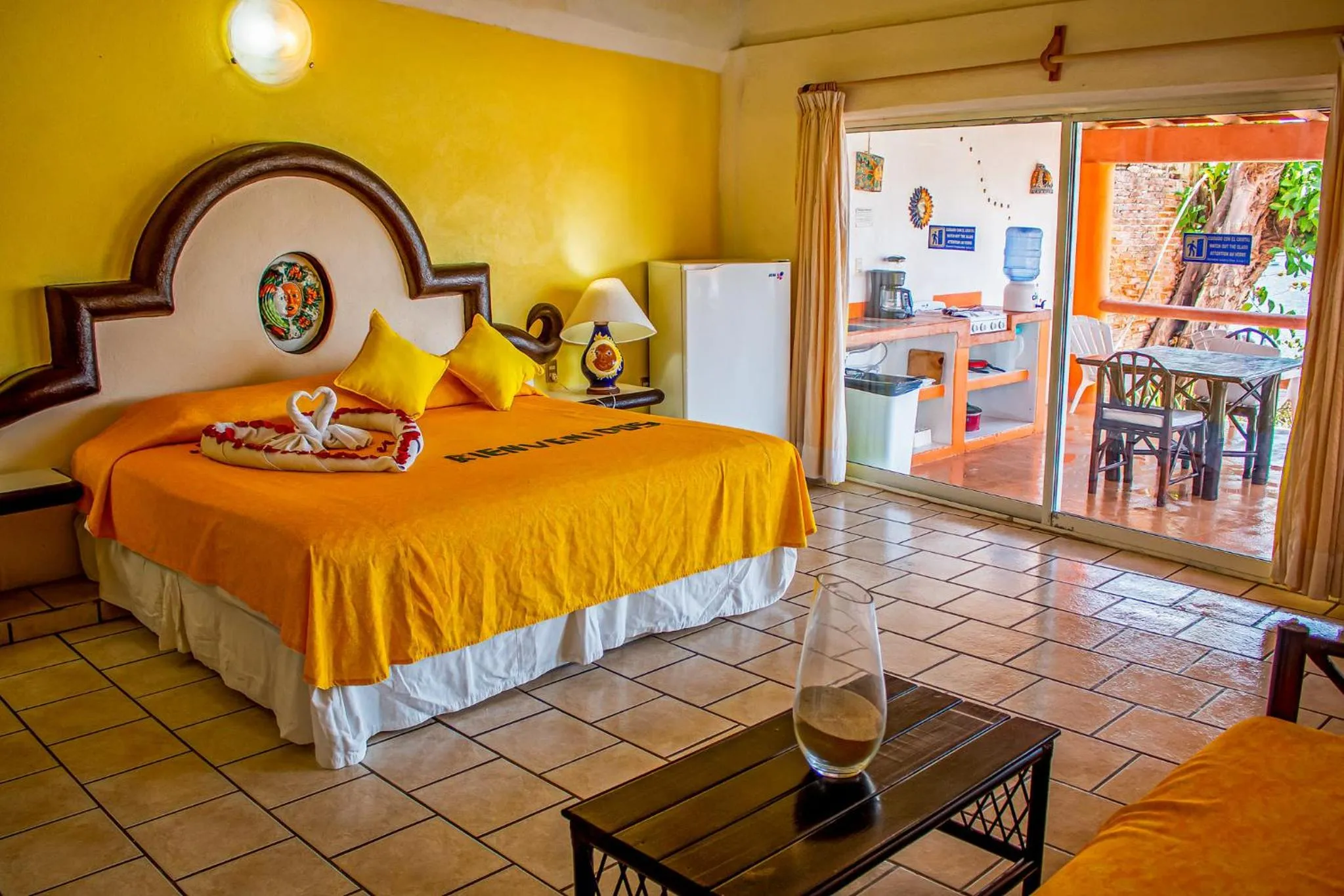 Photo of the whole room, Bed in Hotel Casa Sun and Moon