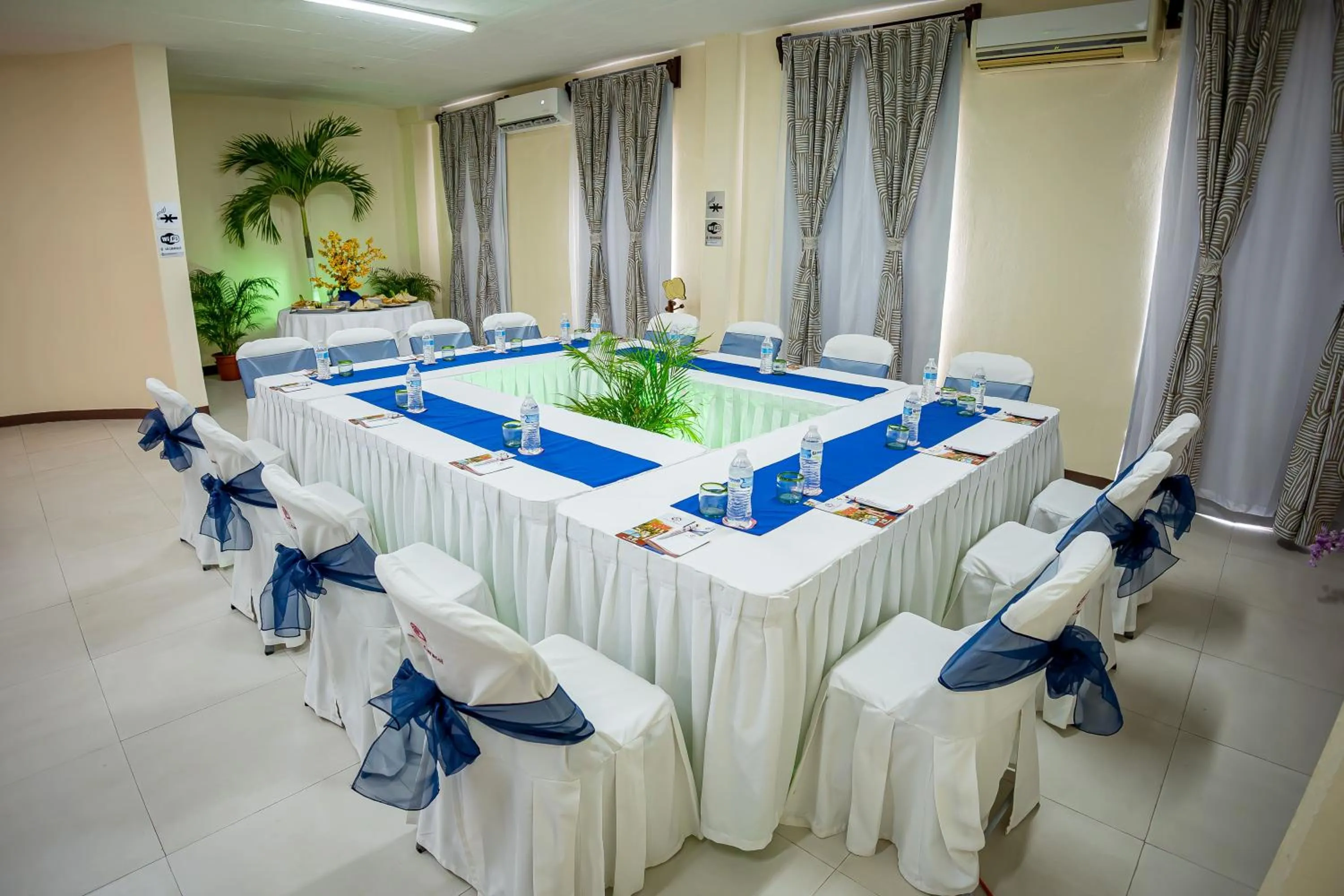 Meeting/conference room in Hotel Zihua Caracol