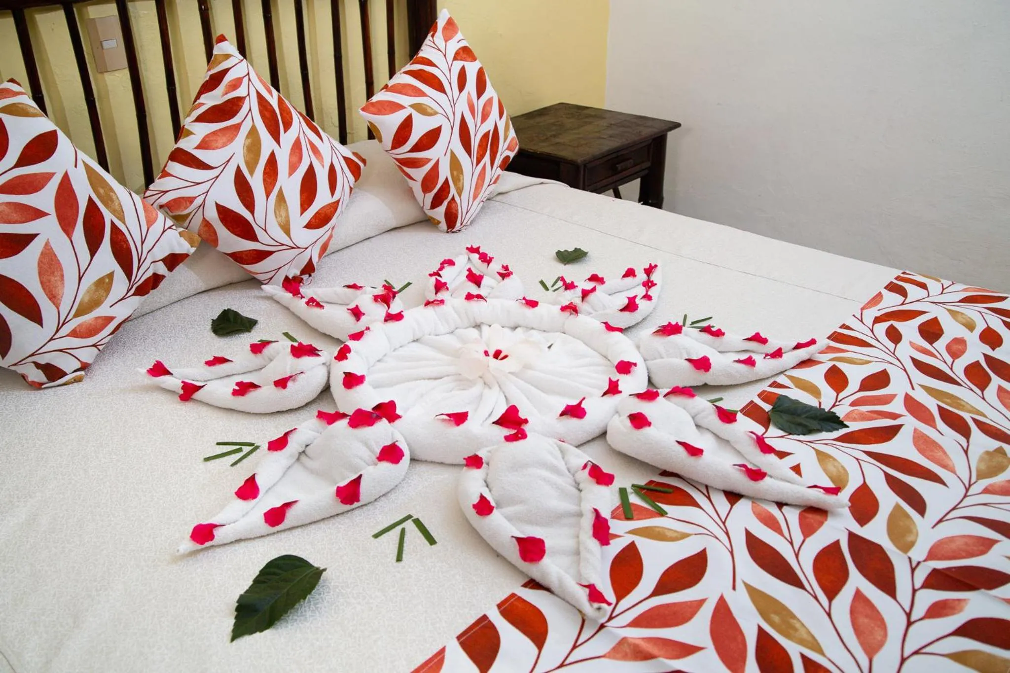 Bed in Hotel Zihua Caracol