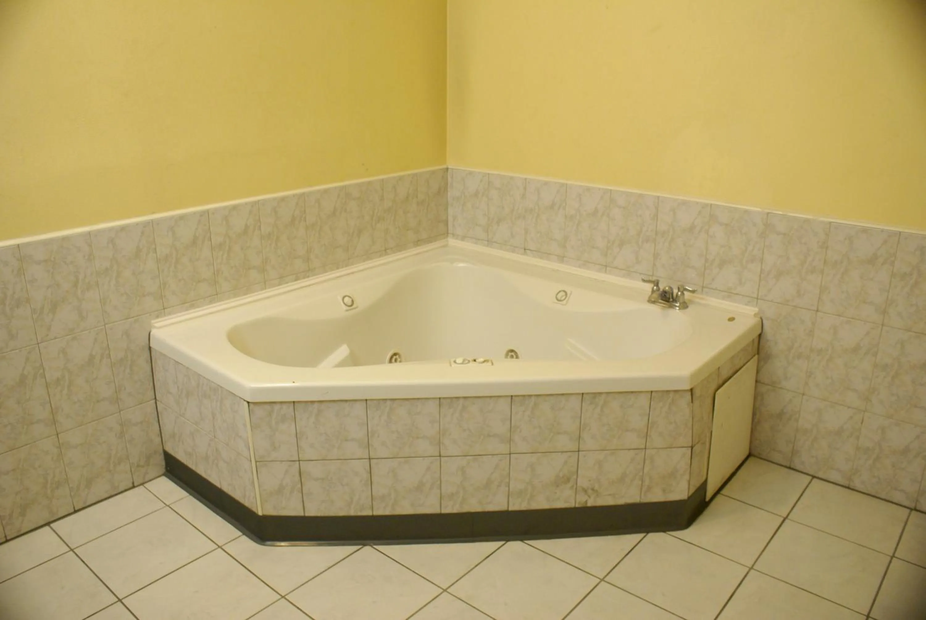 Decorative detail in Colony Inn