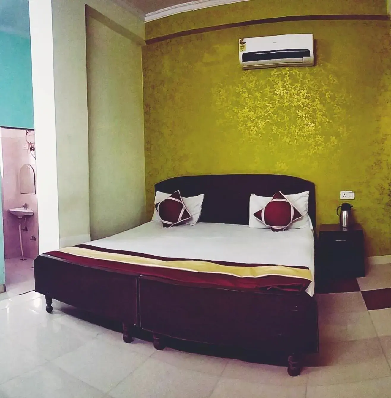 Bed in Satkar Hotel Bed in Satkar Hotel