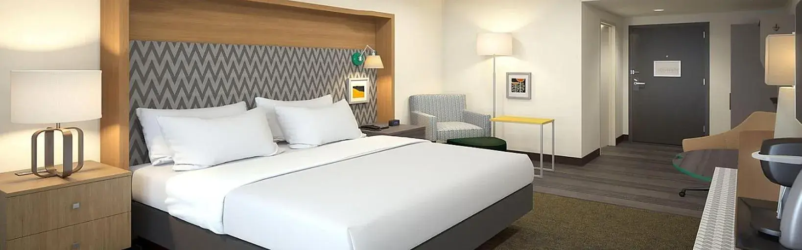 Bed in Holiday Inn Indianapolis Airport Area N