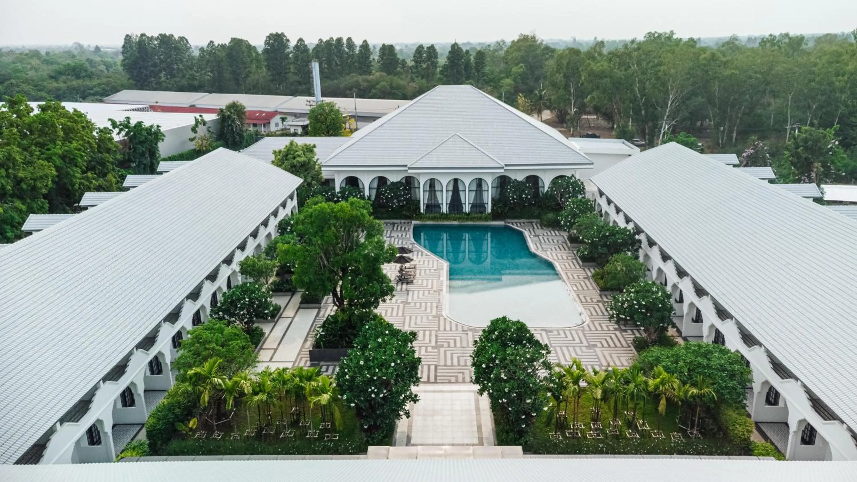 Swimming pool in Indochina Hotel