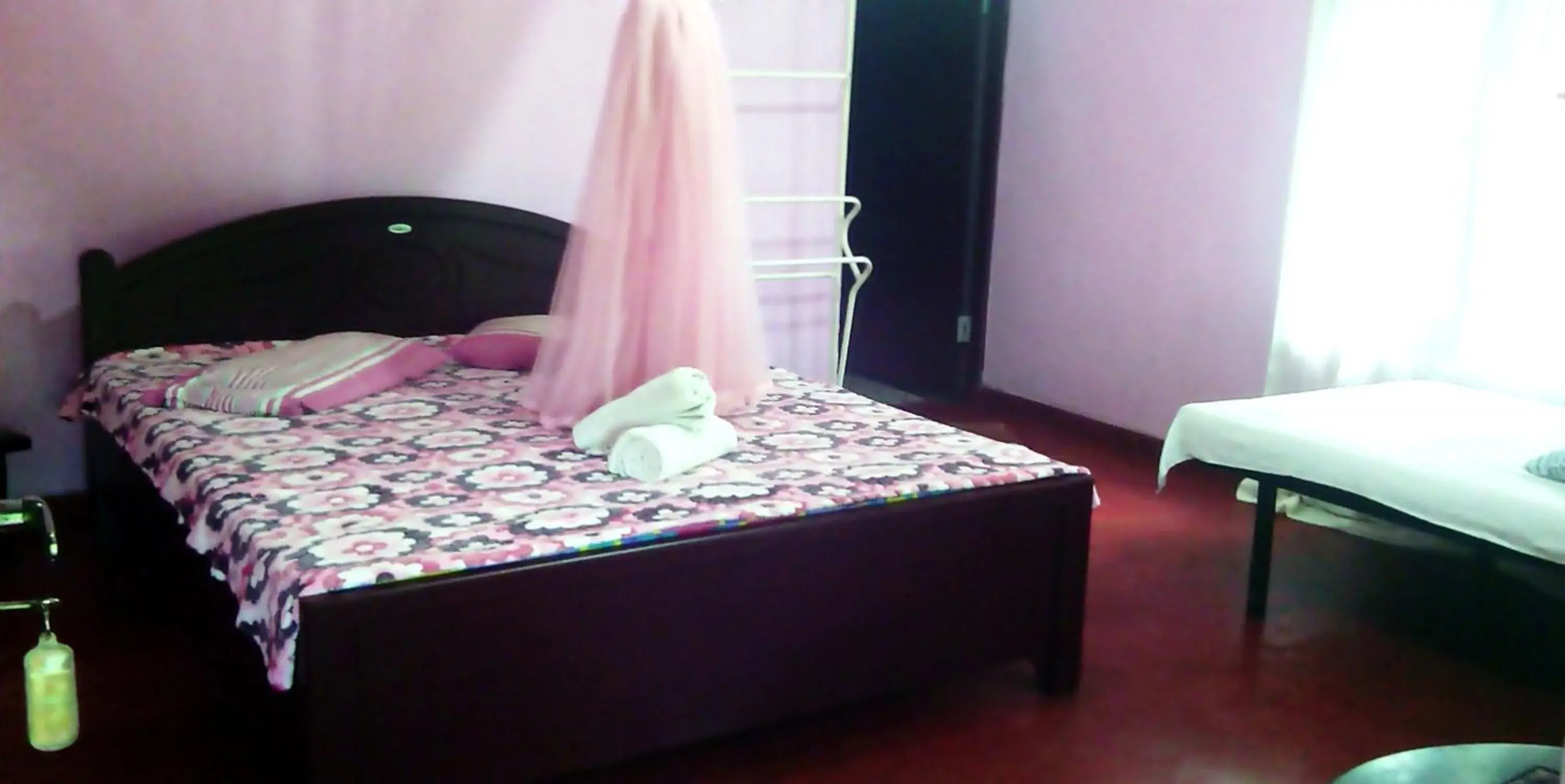 Standard Double or Twin Room with Partial Mountain View - single occupancy in Haniffas Holiday Inn Standard Double or Twin Room with Partial Mountain View - single occupancy in Haniffas Holiday Inn