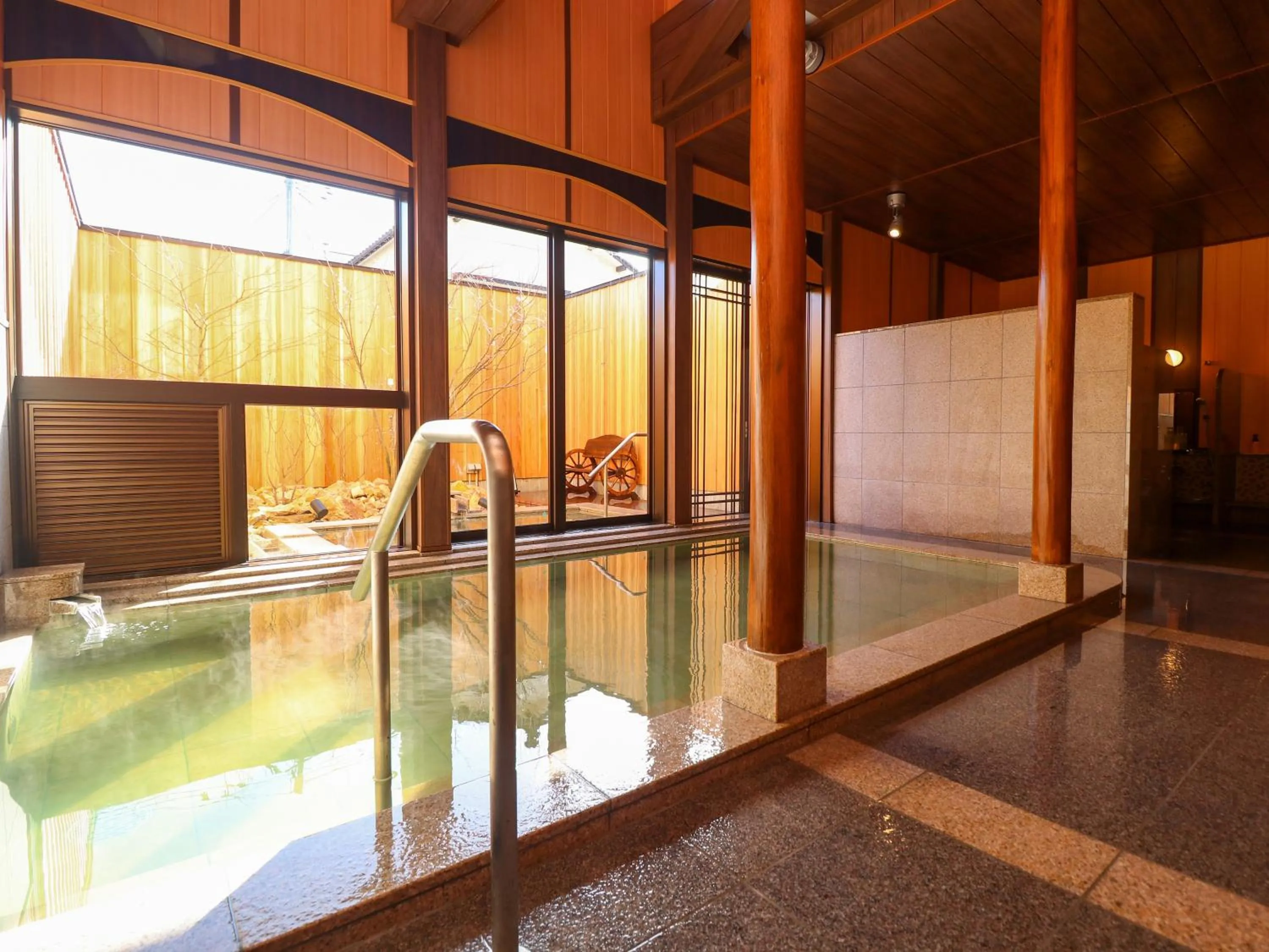 Public Bath in Toeikan