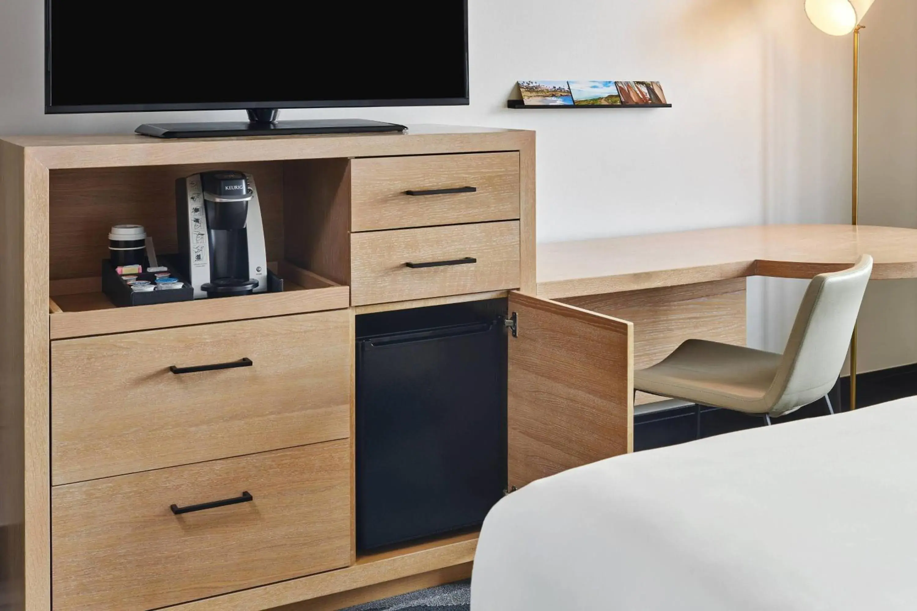 Photo of the whole room, Bed in Hotel Republic San Diego, Autograph Collection Photo of the whole room, Bed in Hotel Republic San Diego, Autograph Collection