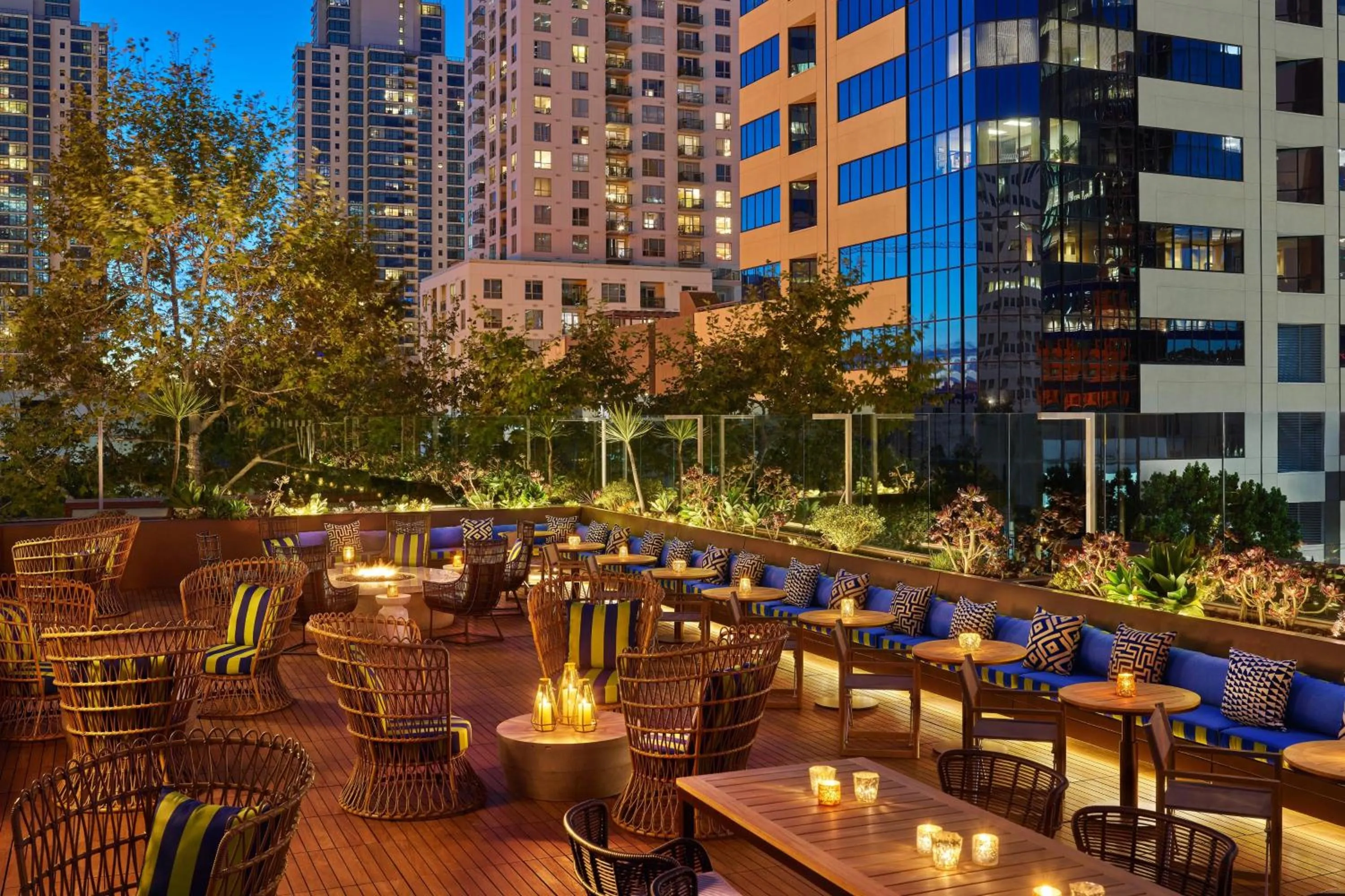 Lounge or bar in Hotel Republic San Diego, Autograph Collection