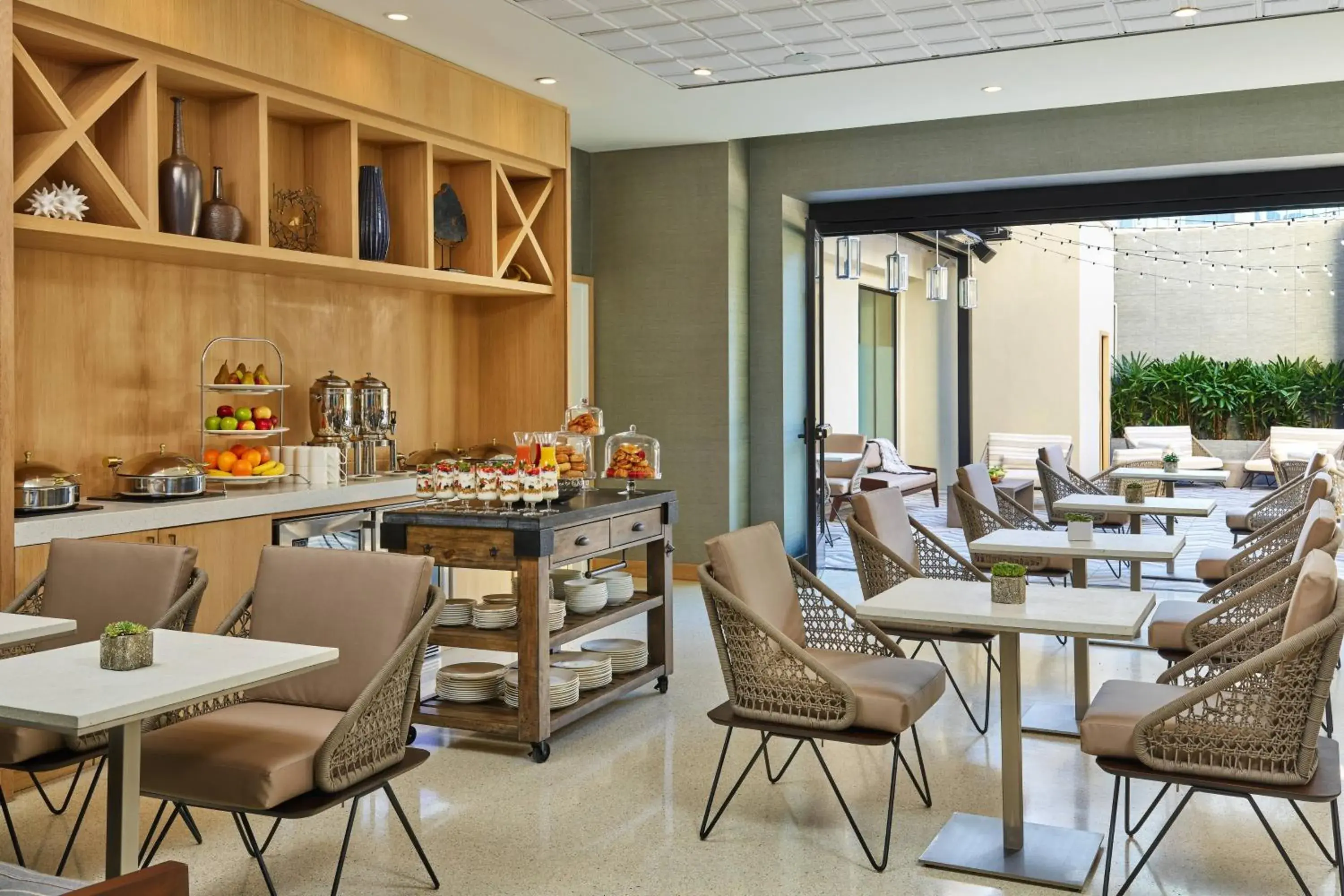 Lounge or bar in Hotel Republic San Diego, Autograph Collection Lounge or bar in Hotel Republic San Diego, Autograph Collection