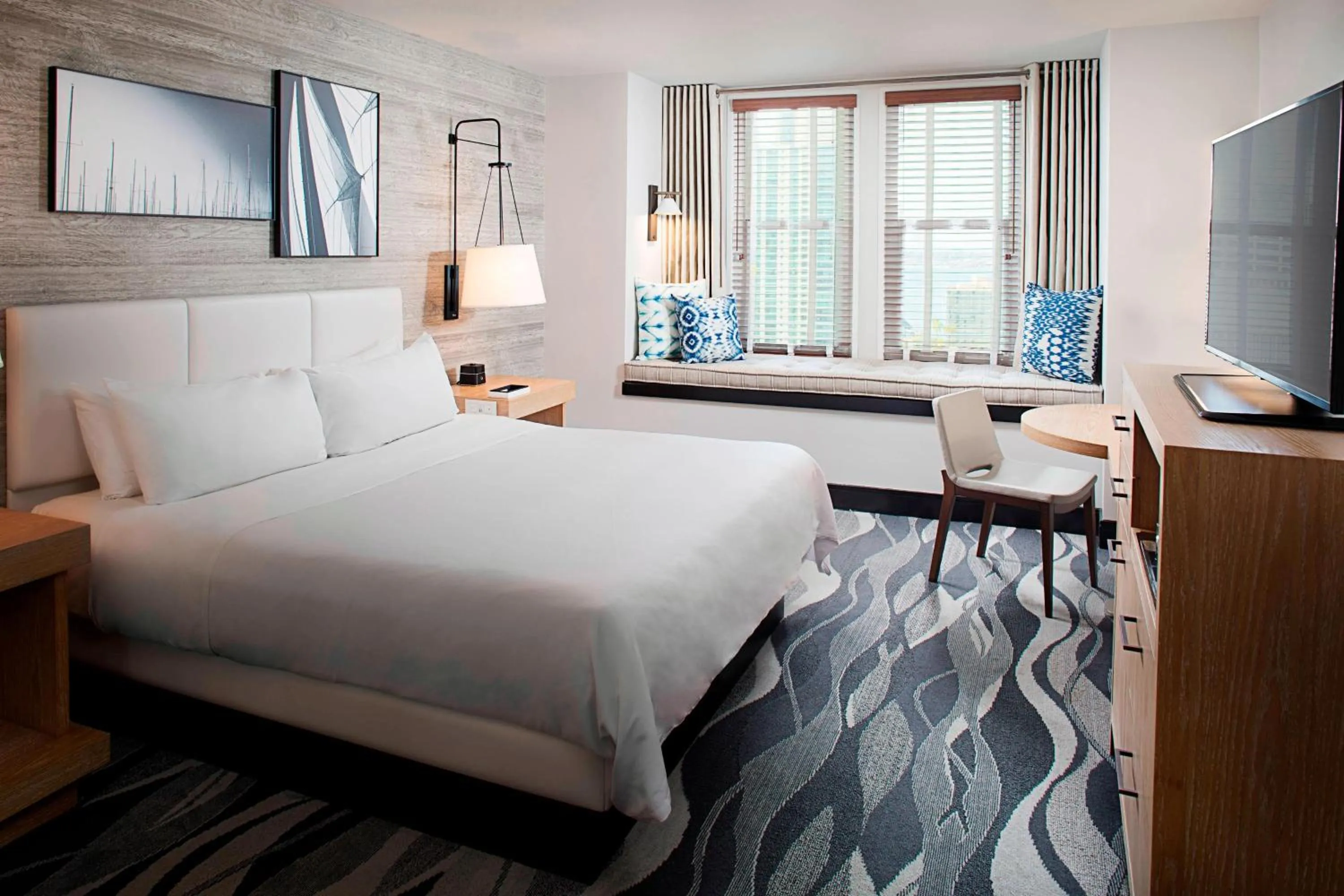 Photo of the whole room, Bed in Hotel Republic San Diego, Autograph Collection