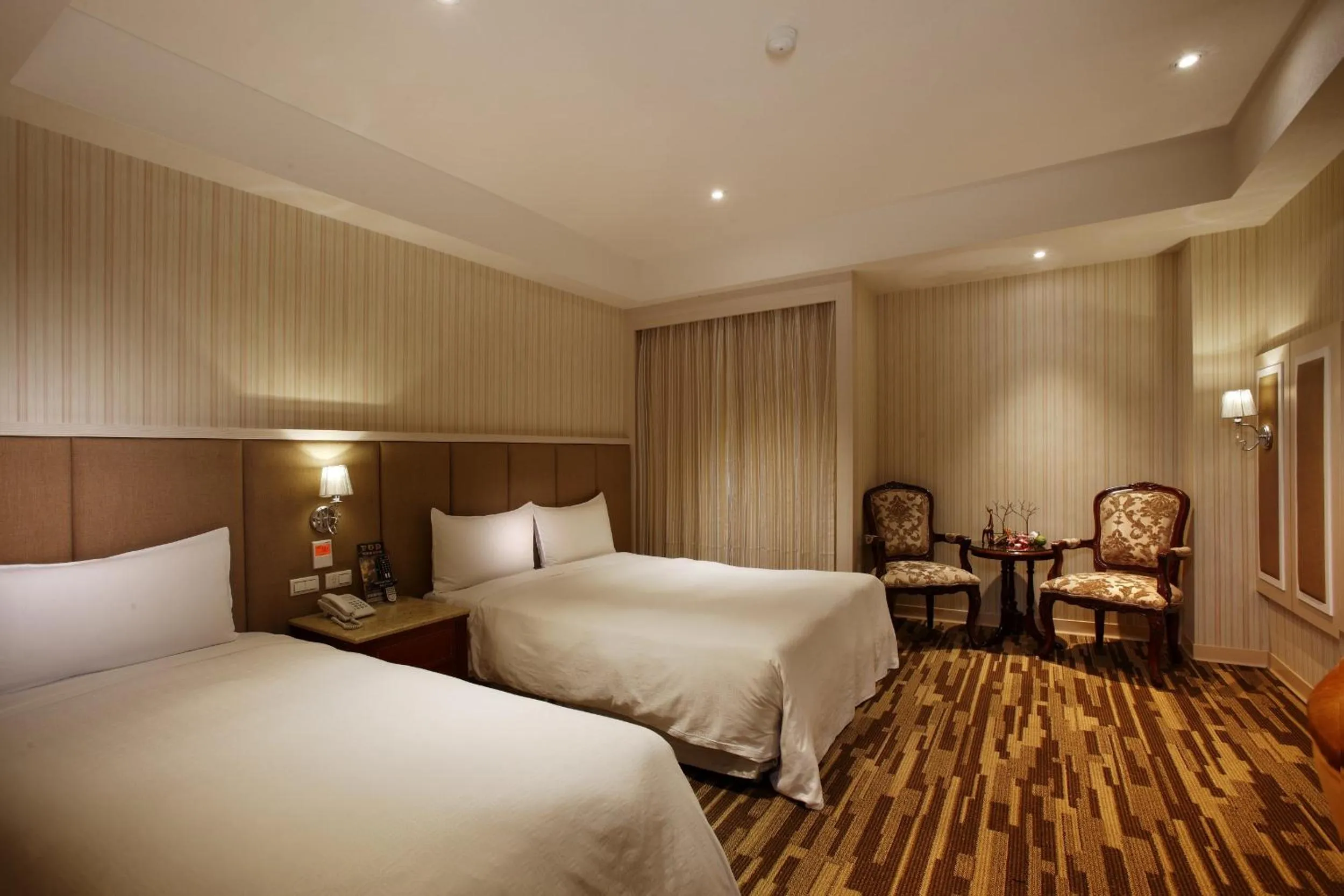 Photo of the whole room, Bed in Grace Hotel