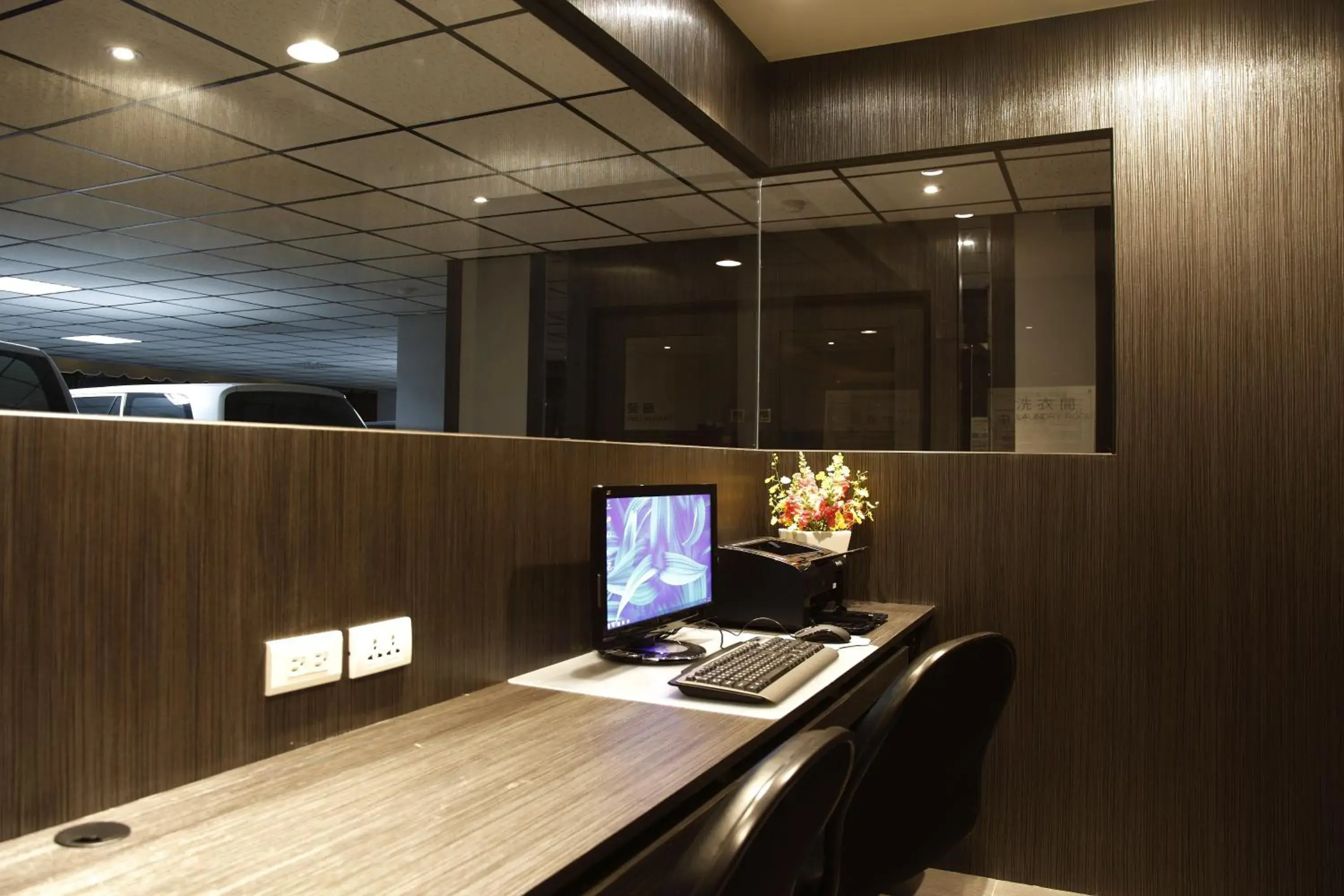 Business facilities in Grace Hotel