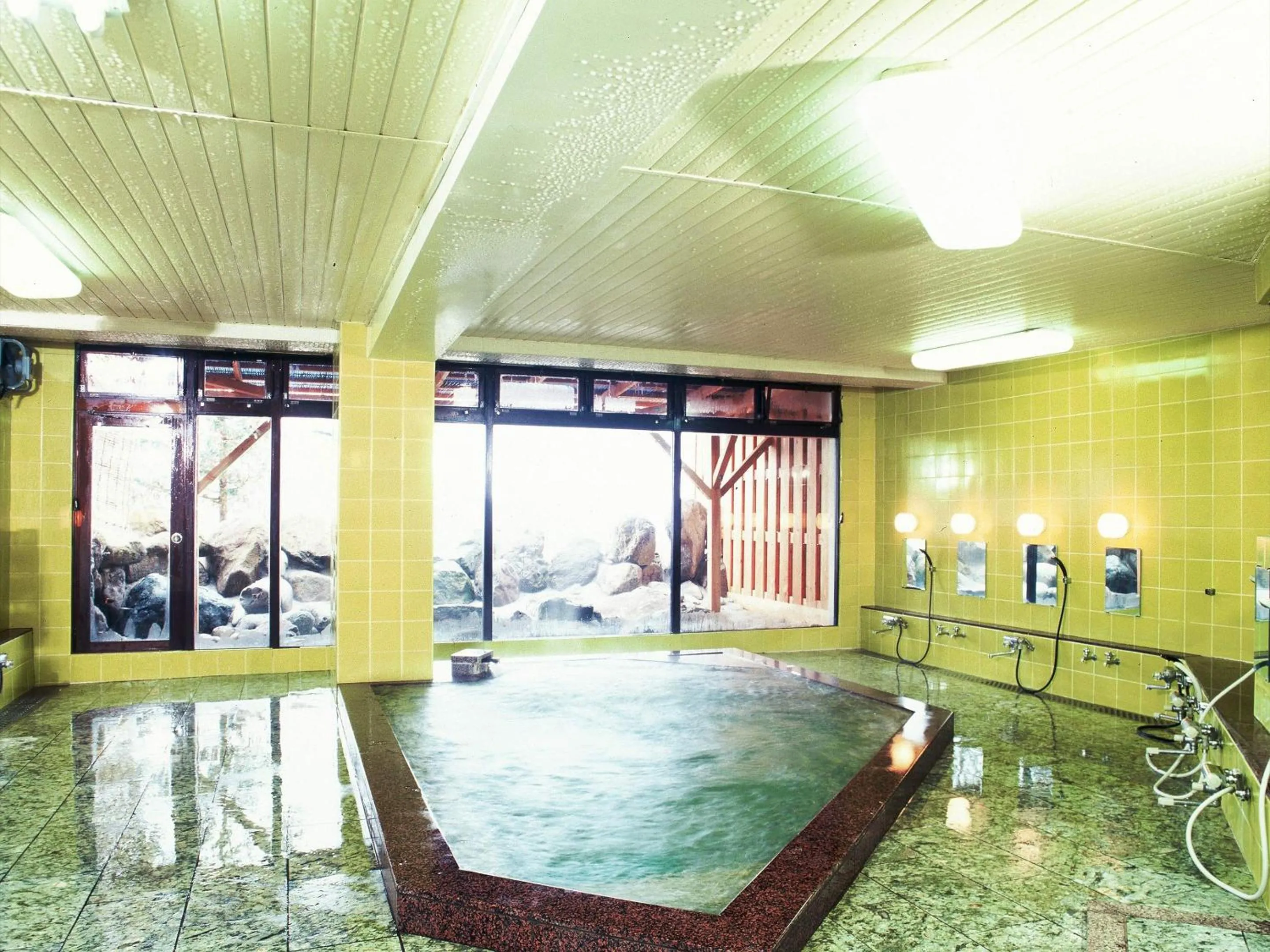 Hot Spring Bath in Shiga Swiss Inn