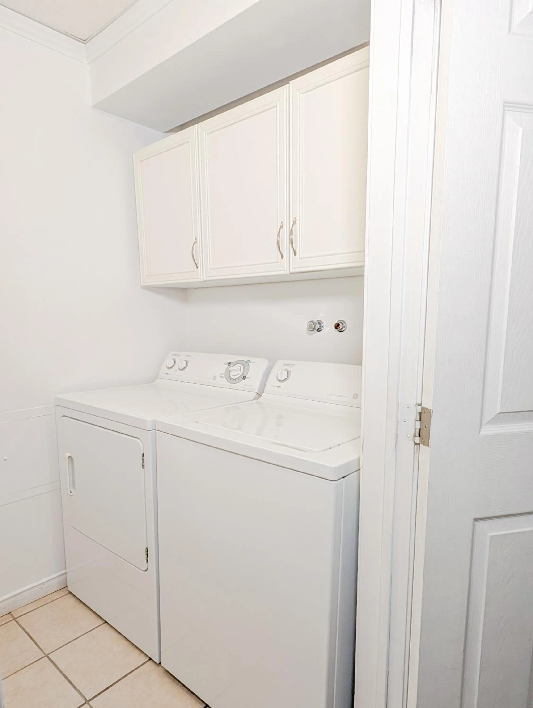 washing machine in Hébergement Harvey