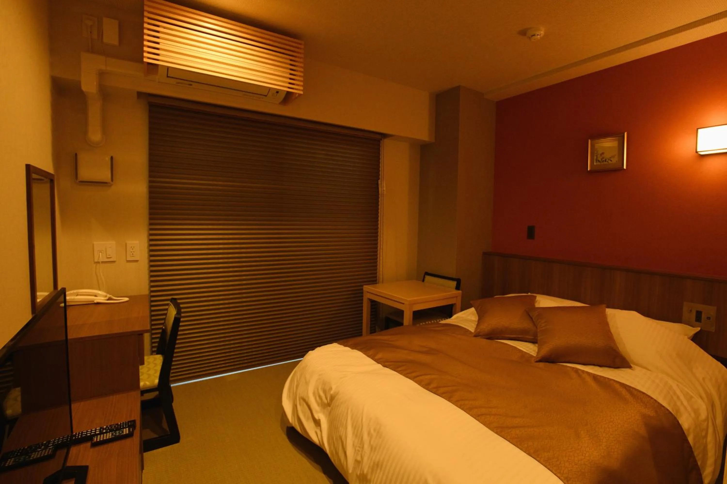 Photo of the whole room, Bed in Hotel Imari Aioibashi Bettei