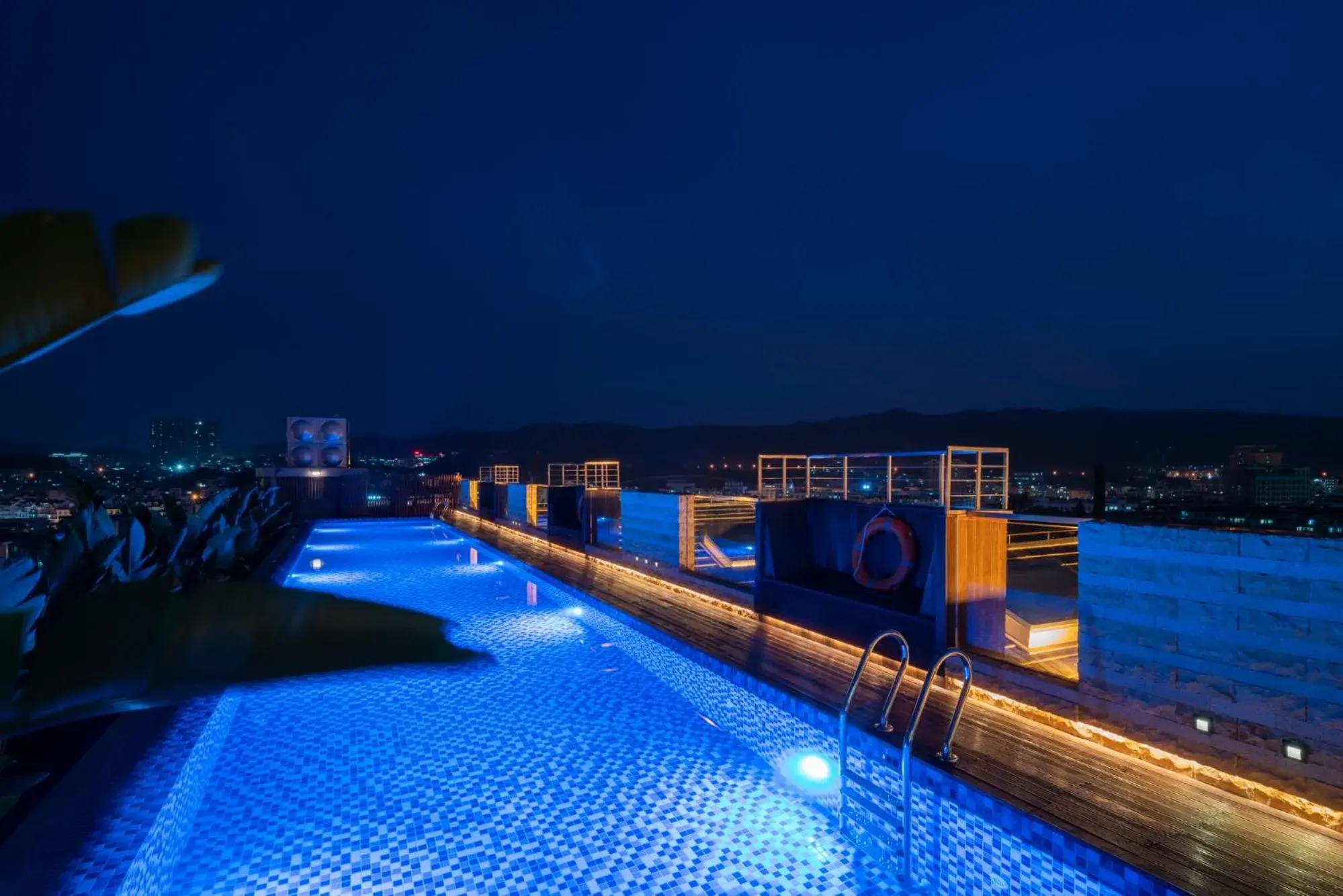 Swimming pool in The Luzerne Hotel Swimming pool in The Luzerne Hotel